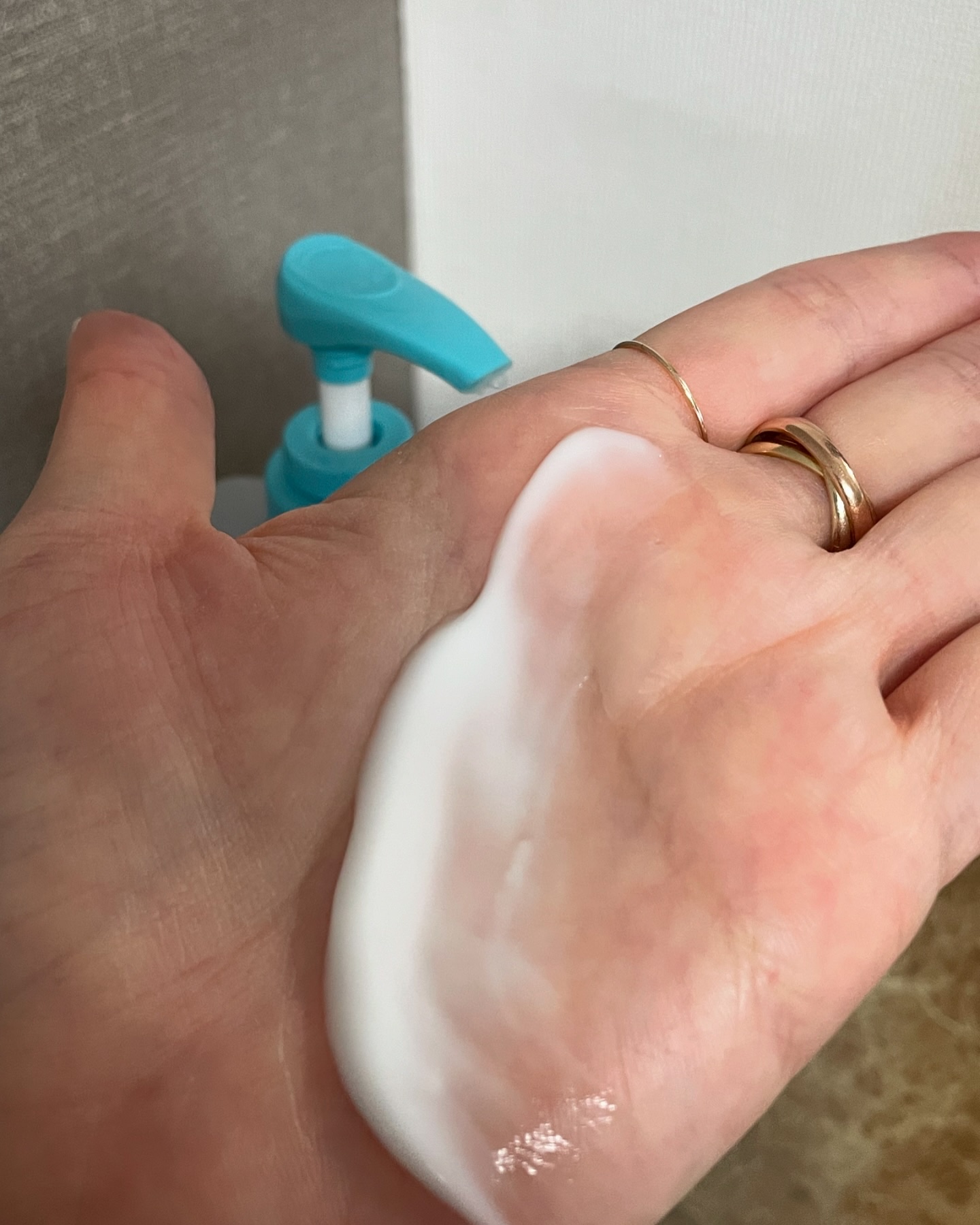 pha 5% ボディーローション/b.clinicx/ボディローションを使ったクチコミ（3枚目）