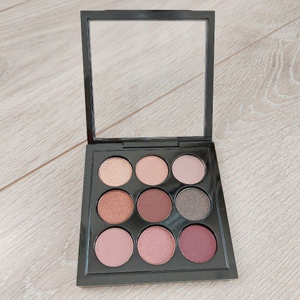 スモール アイシャドウ×9 バーガンディ タイムズ ナイン/M・A・C/アイシャドウパレットを使ったクチコミ(2枚目)