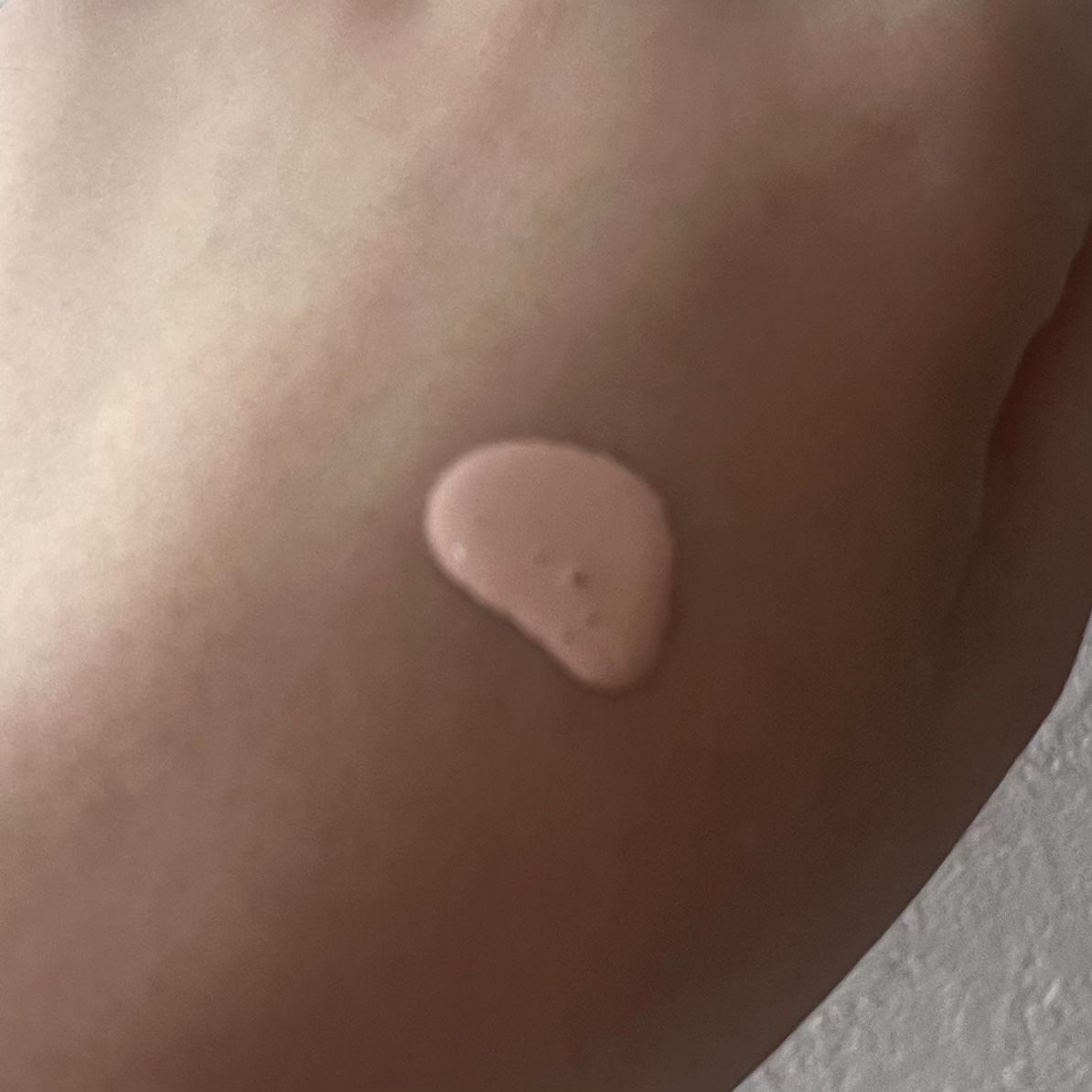 マスクフィットトーンアップエッセンス/TIRTIR(ティルティル)/化粧下地を使ったクチコミ（2枚目）