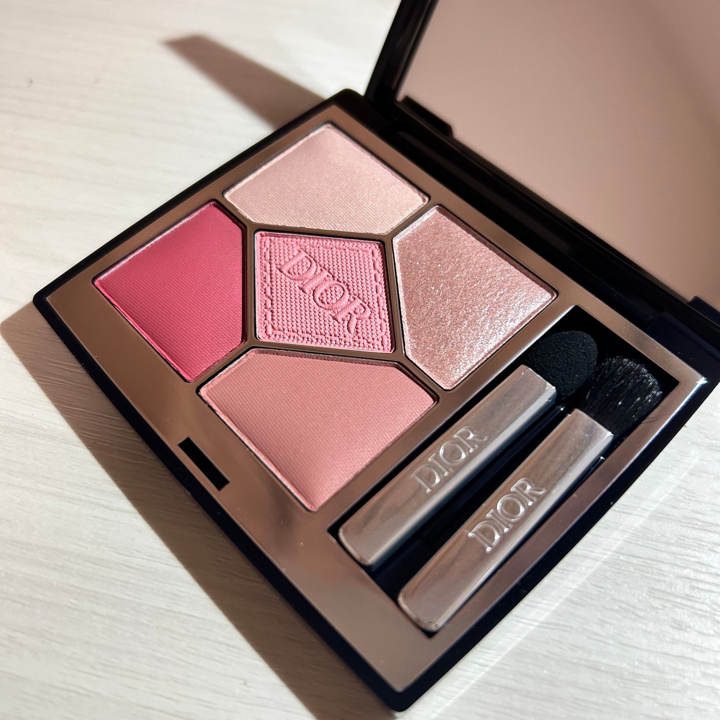 ディオールショウ サンク クルール/Dior/アイシャドウを使ったクチコミ(1枚目)