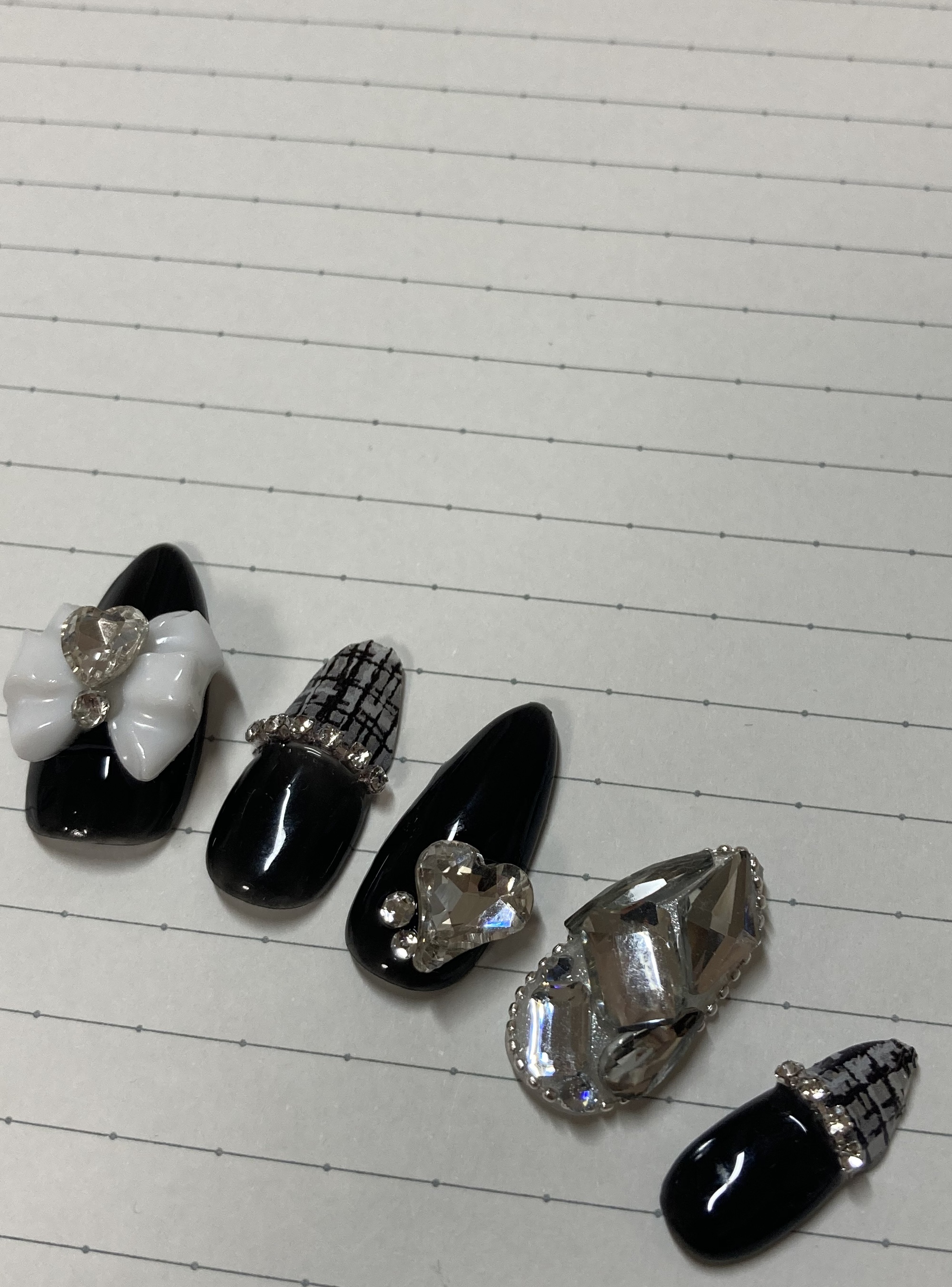 ジェルネイル･･･セリア
パーツ･･･SCENE