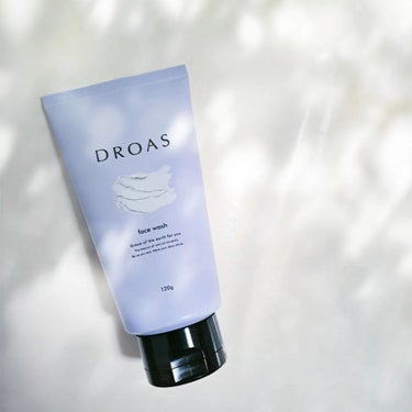 ⌇
DROAS
クレイクリアウォッシュ

DROAS初のスキンケアアイテム✨

皮脂分泌が増える
春夏の毛穴の黒ずみに
フォーカス！

皮脂吸着効果のある「泥」に
着目して誕生したのが
このクレイクリア