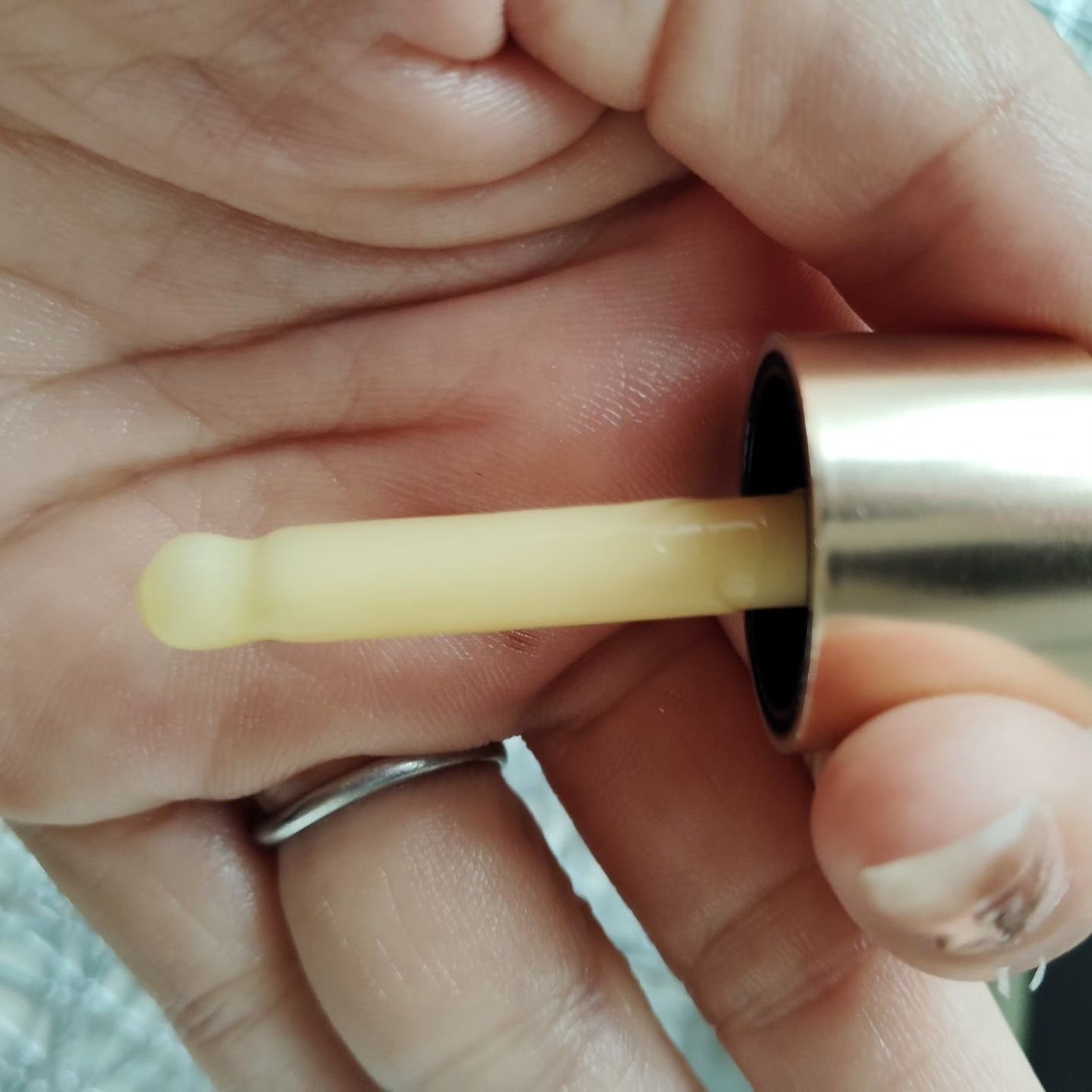 ディープビタCアンプル2.0/MEDICUBE/美容液を使ったクチコミ(4枚目)