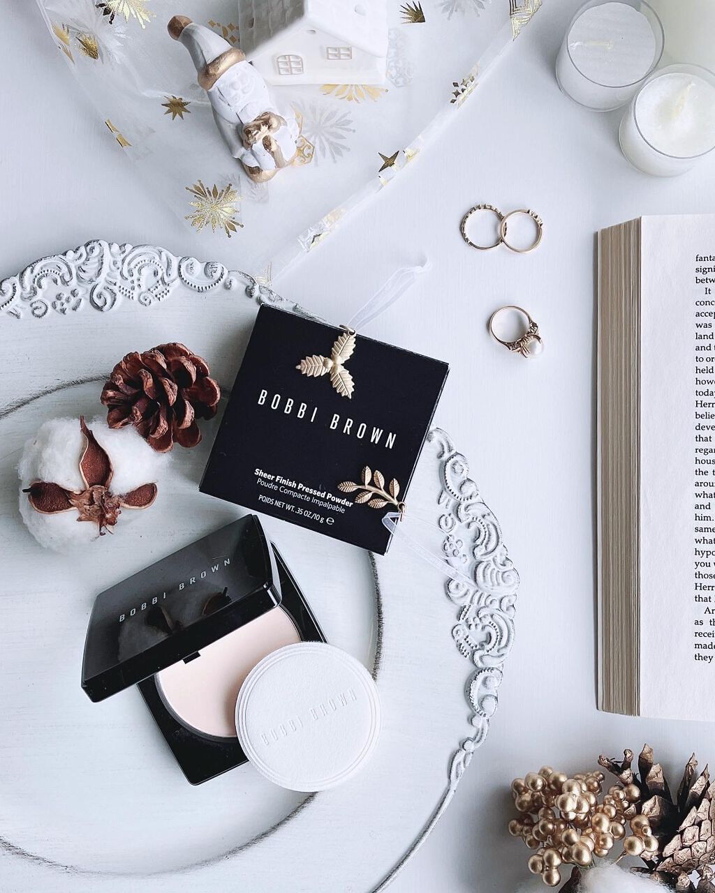 キメ細かいお肌に仕上げてくれる❤️
⁡

細かいパウダーで透明感UP✨
ナチュラルにふわっとテカリを抑えて
毛穴も補正してくれる💓💓
⁡
手に取ると結構白いけれど
塗ってみるとほぼ色はつかずに
お肌をパッと明るく魅せてくれる感じ🎶
⁡