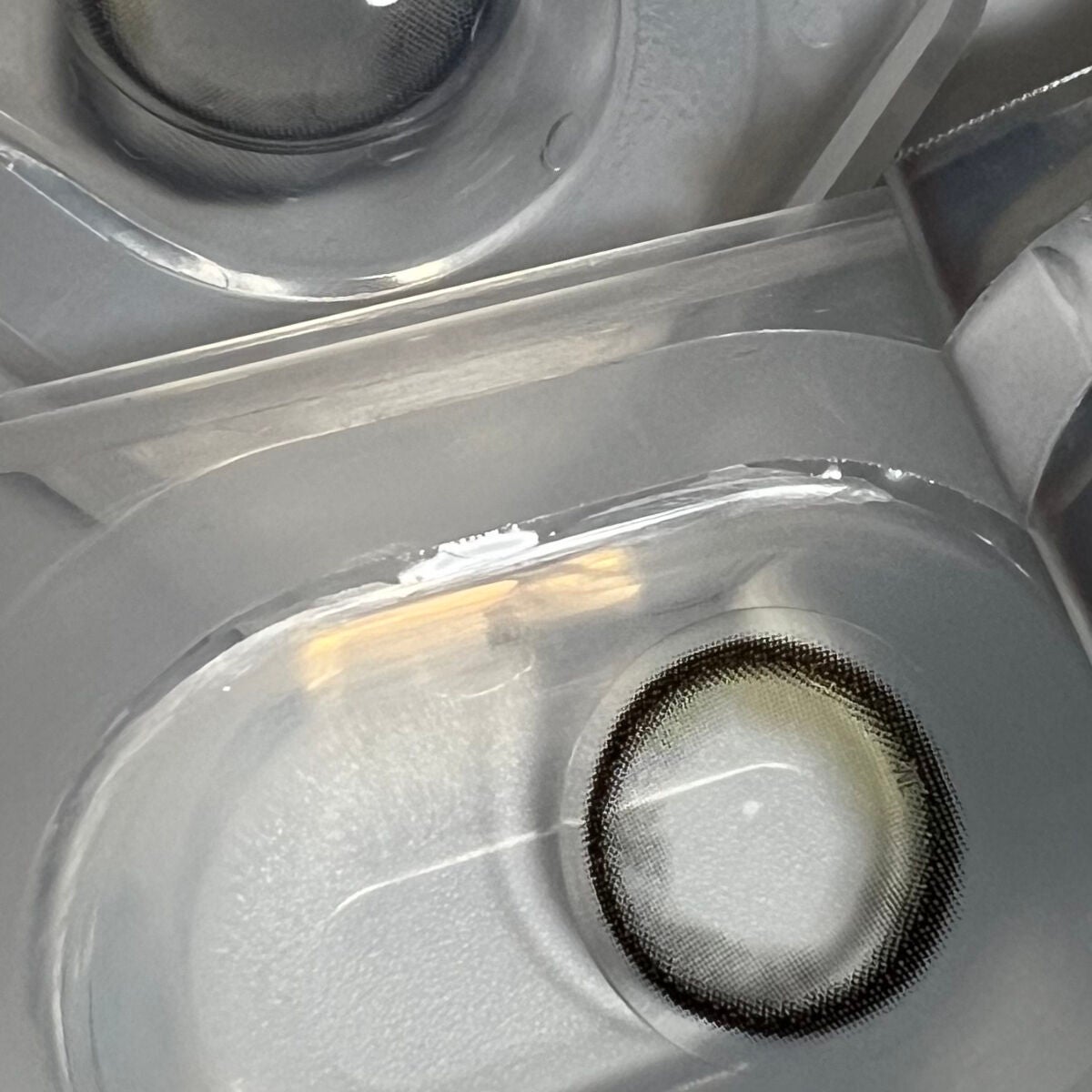 クローリングオリーブブラウン/LENSME/カラーコンタクトレンズを使ったクチコミ(2枚目)