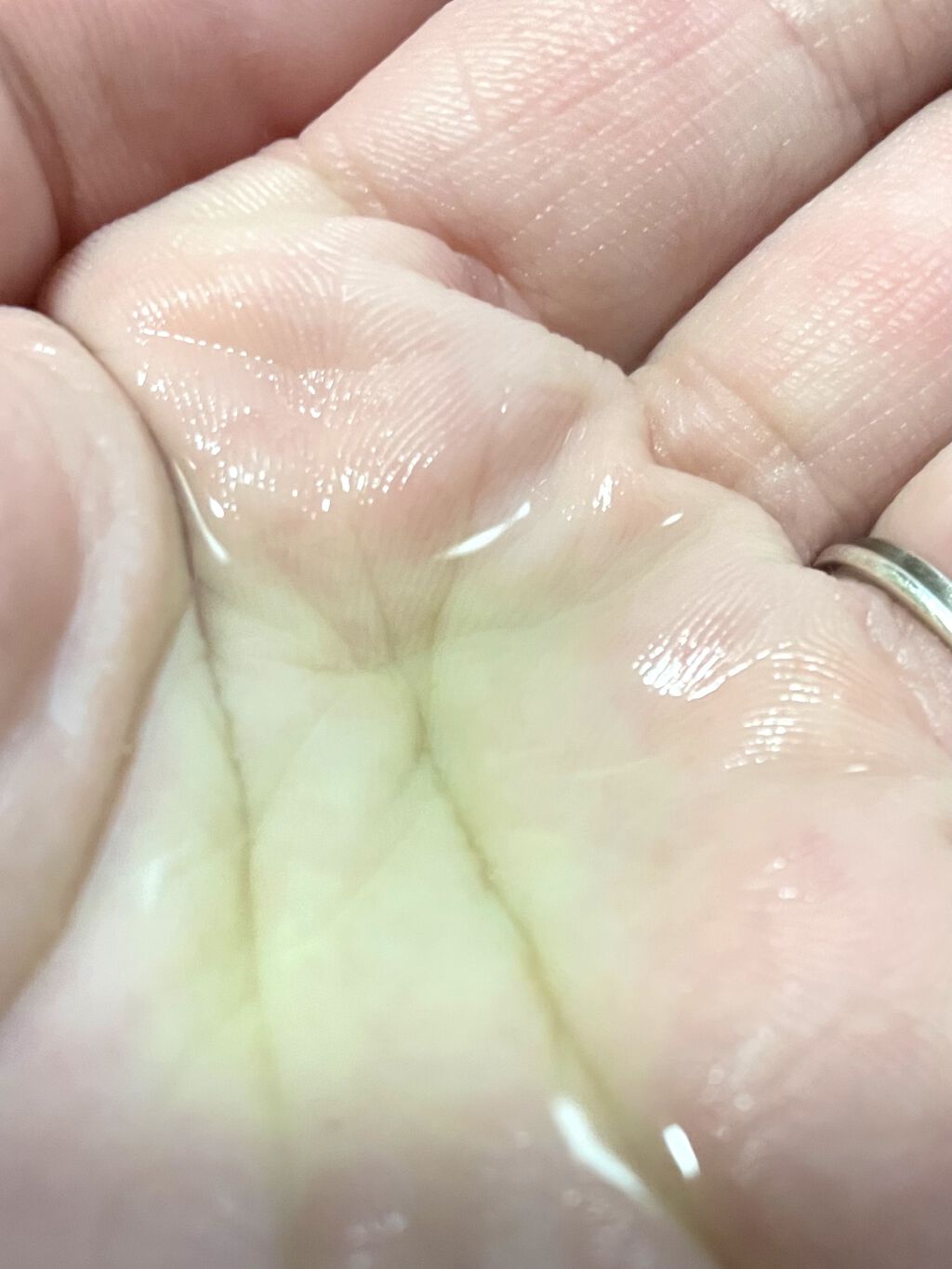 VT CICA スキンのクチコミ「
最近夜に使う化粧水は
vt Cosmeticsの化粧水です！！
少しトロミがあって
俺はまあ.....」（3枚目）