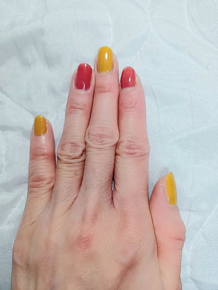 カラフルネイルズ/キャンメイク/マニキュアを使ったクチコミ(3枚目)