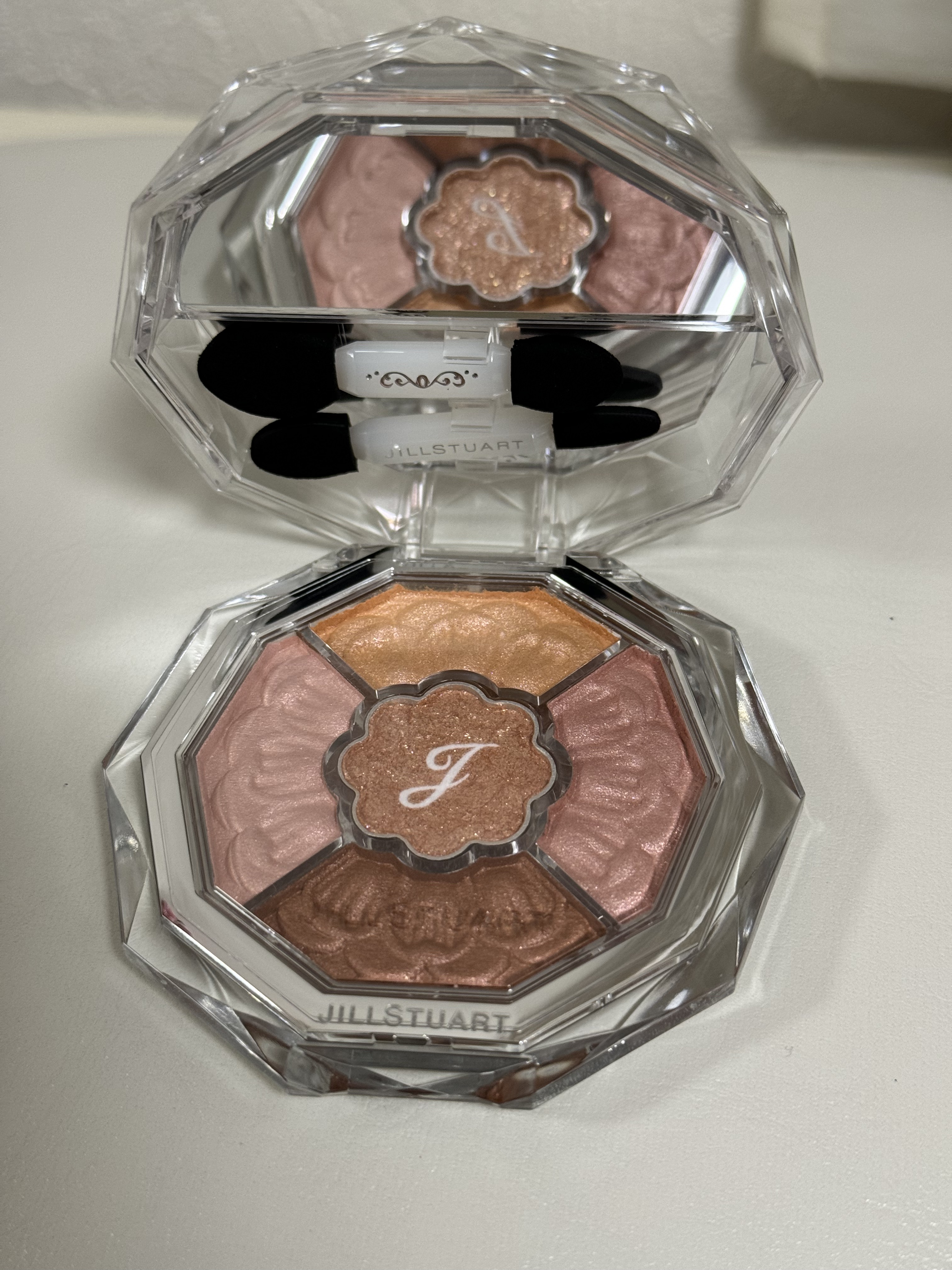 ジルスチュアート ブルームクチュール アイズ　ジュエルドブーケ/JILL STUART/アイシャドウパレットを使ったクチコミ（1枚目）