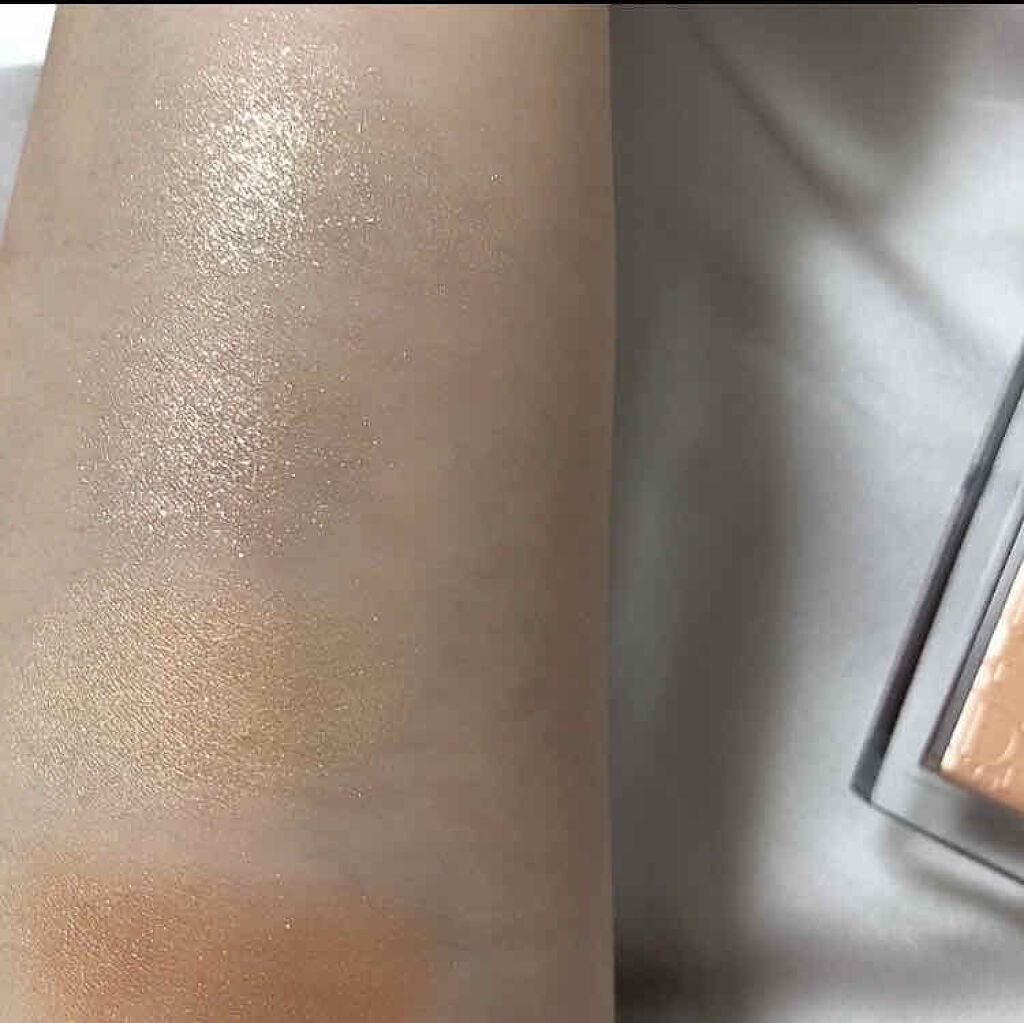 ディオール バックステージ フェイス グロウ パレット/Dior/ハイライトを使ったクチコミ（2枚目）