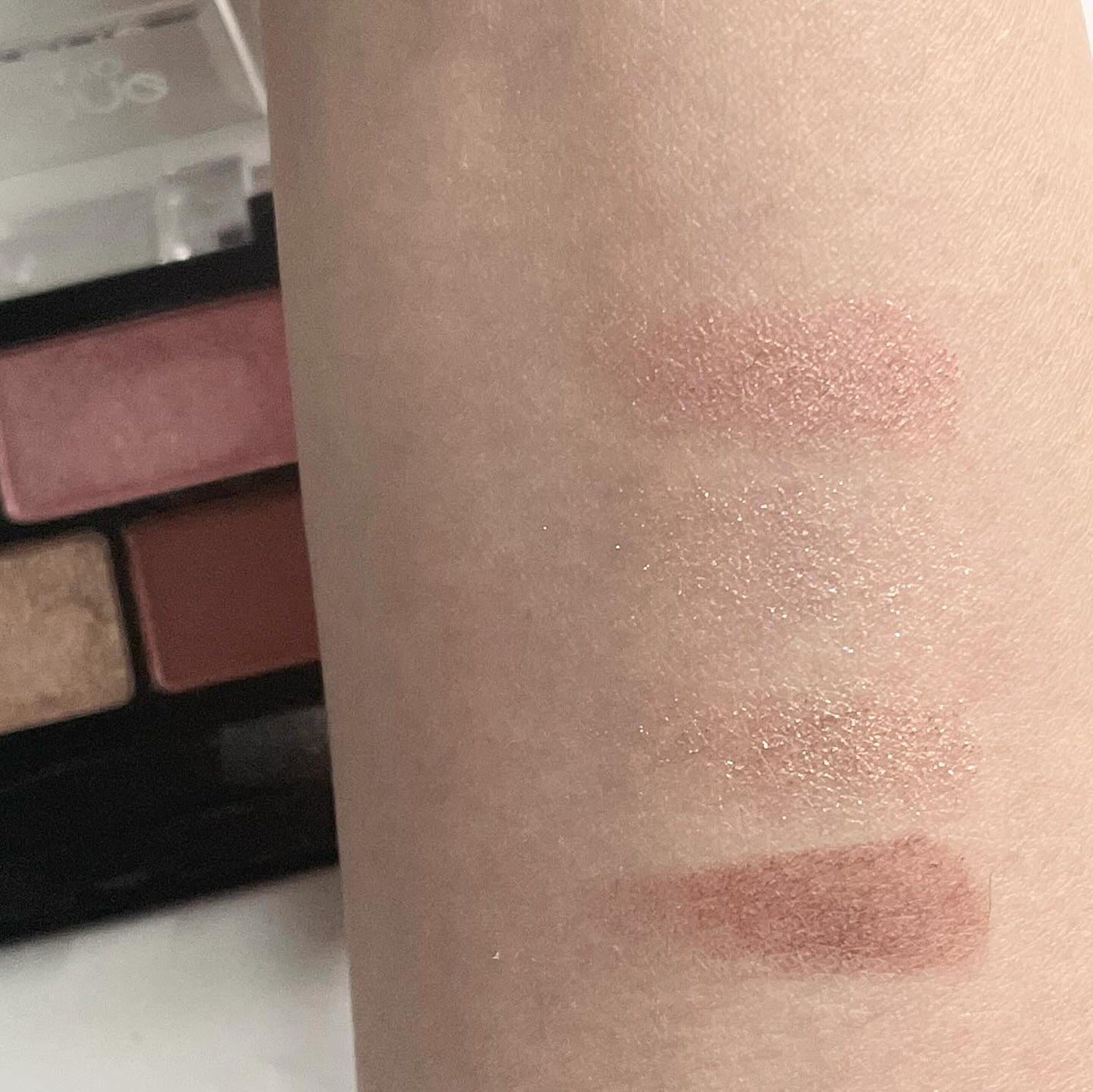 ت.•*¨*•.¸¸♬ⓚⓤⓜⓘⓚⓞ on LIPS 「ダイソーコスメ購入品💄RELAXYEYESHADOW03.....」(2枚目)