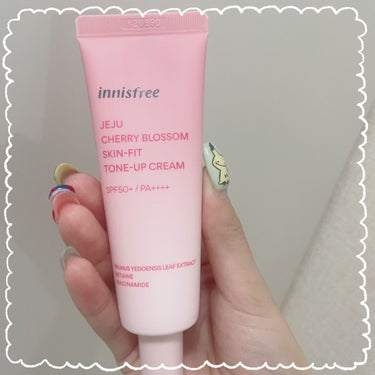 innisfree チェリーブロッサム　トーンアップ　クリーム　UV　SPF30 / PA++　チューブタイプのクチコミ「innisfree
チェリーブロッサムスキンフィット
トーンアップクリーム
UV SPF50＋.....」（1枚目）