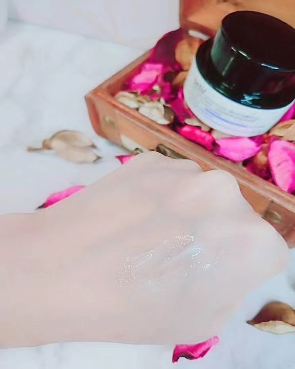 ザトゥルークリームモイスチャライジングバーム/belif/フェイスクリームを使ったクチコミ（3枚目）