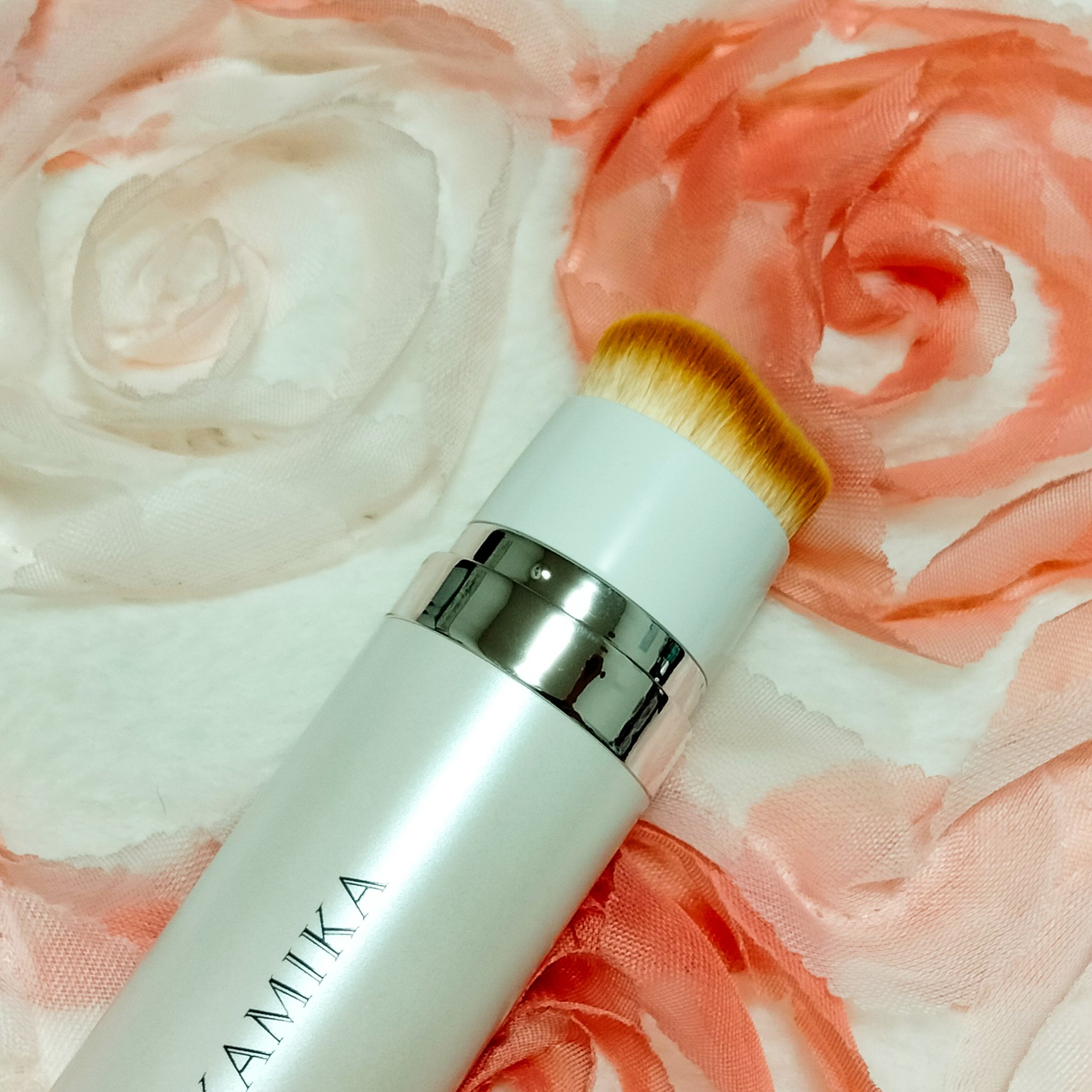 シルキースティックファンデーション/KAMIKA/その他ファンデーションを使ったクチコミ（3枚目）