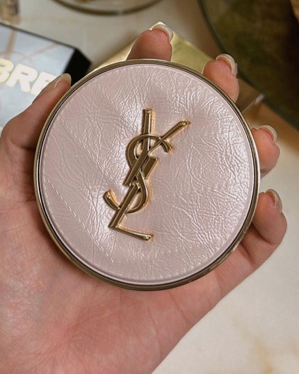 ラディアント タッチ グロウパクト/YVES SAINT LAURENT BEAUTE/クッションファンデーションを使ったクチコミ(4枚目)
