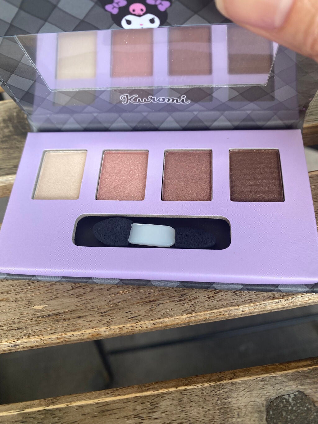 4色アイシャドウパレット サンリオ