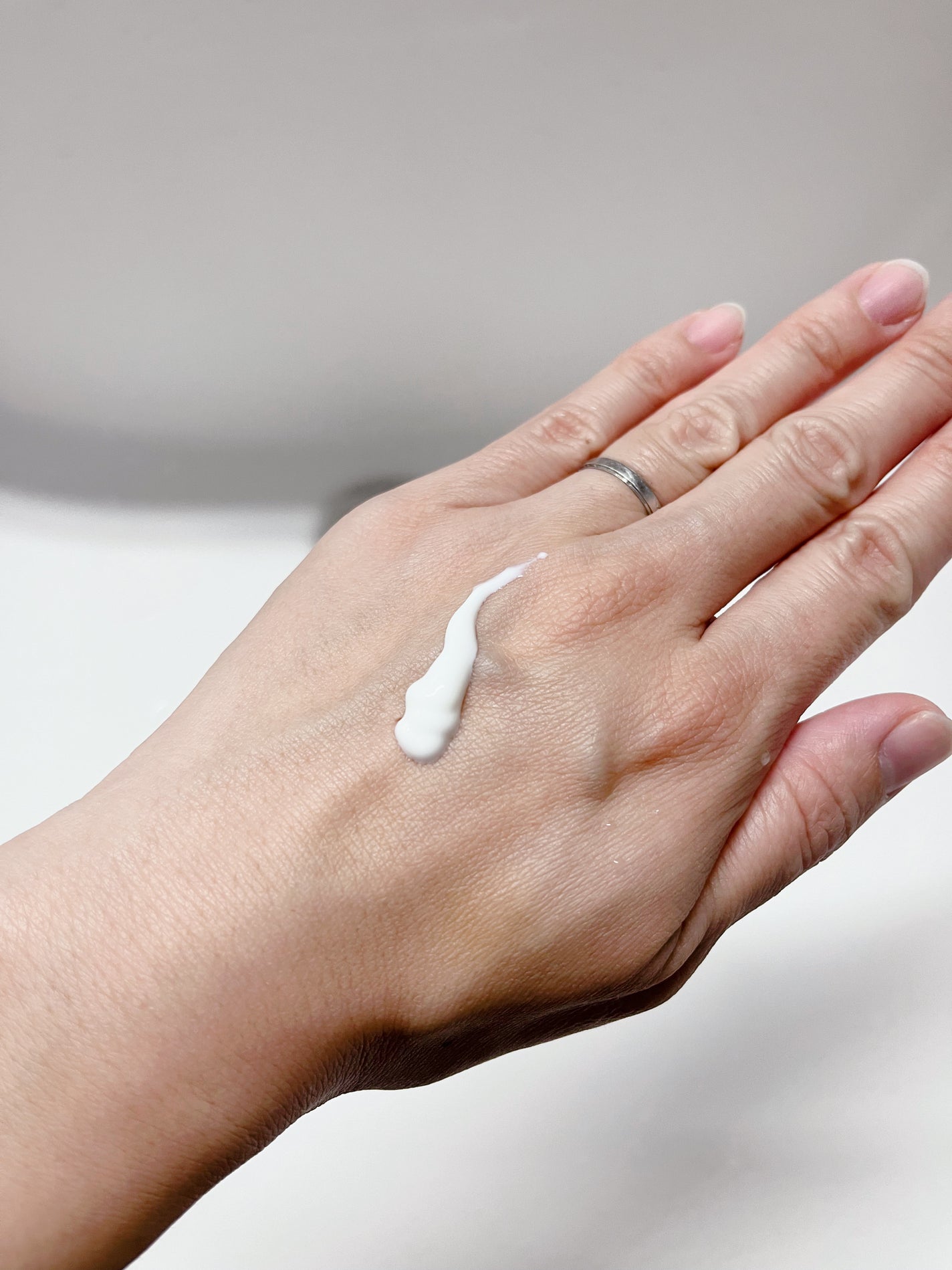 ヒアルーシカ ウォーターフィット サンセラム/SKIN1004/日焼け止めローションを使ったクチコミ(2枚目)