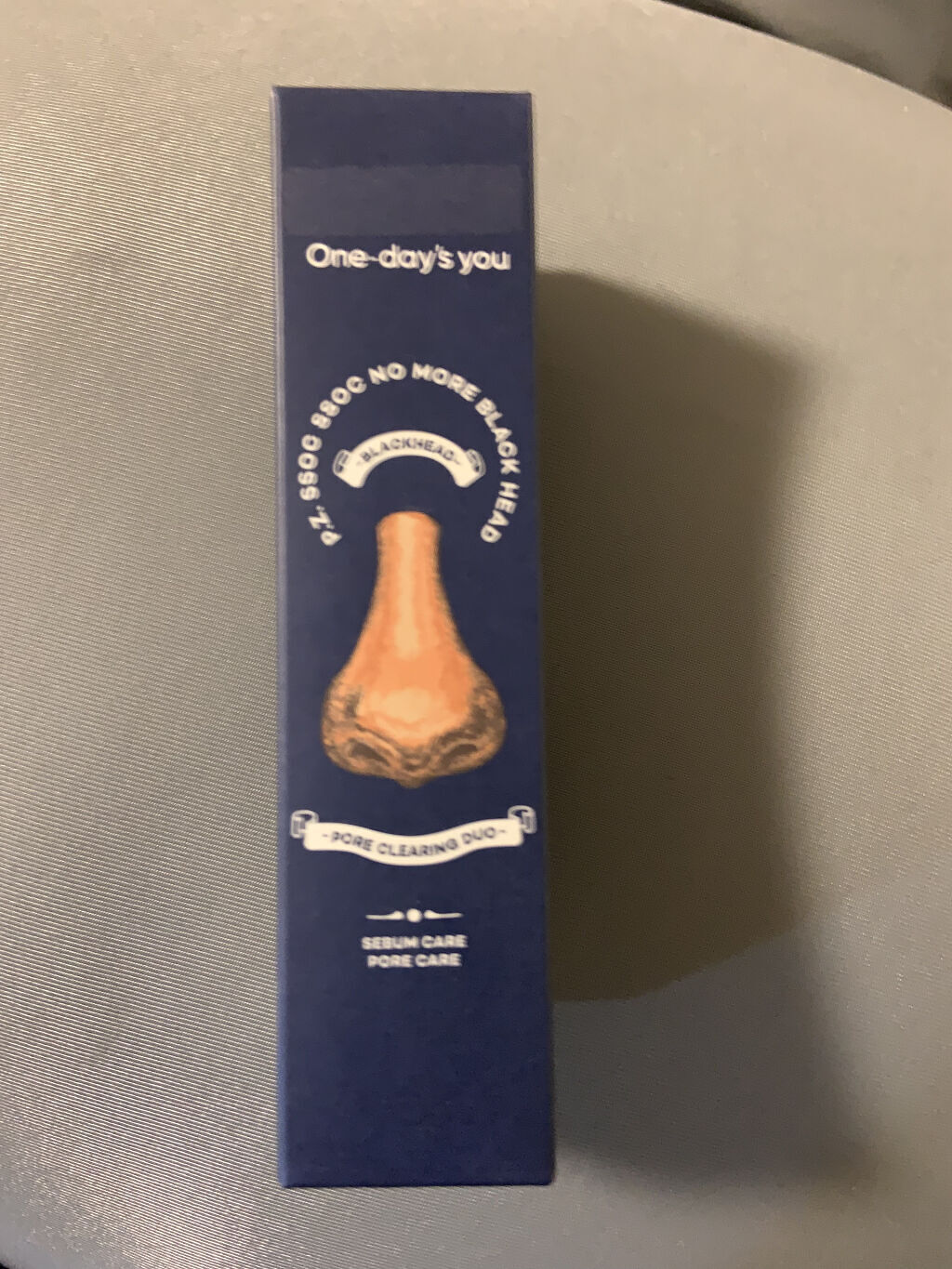 閲覧ありがとうございます。はるぴょんです。


YouTubeで見かけて気になっていたスキンケアを紹介します。


私は角栓がポコっと出てくるタイプのいちご鼻なのでファンデとかで隠しにくい💦
そのため色々といちご鼻解消アイテムを使ってきま