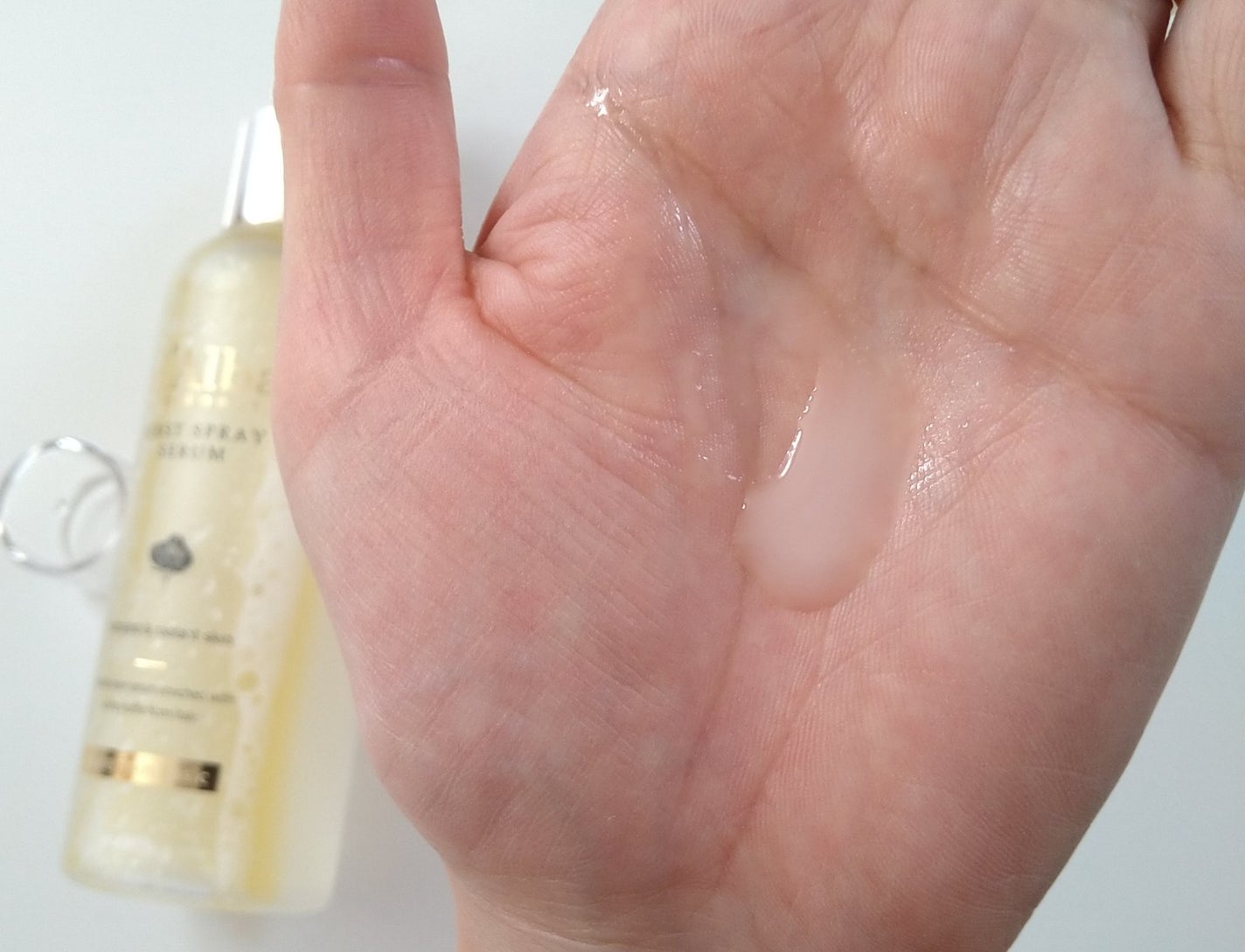 ダルバ ホワイトトリュフファーストスプレーセラム/ダルバ/ミスト状化粧水を使ったクチコミ(3枚目)