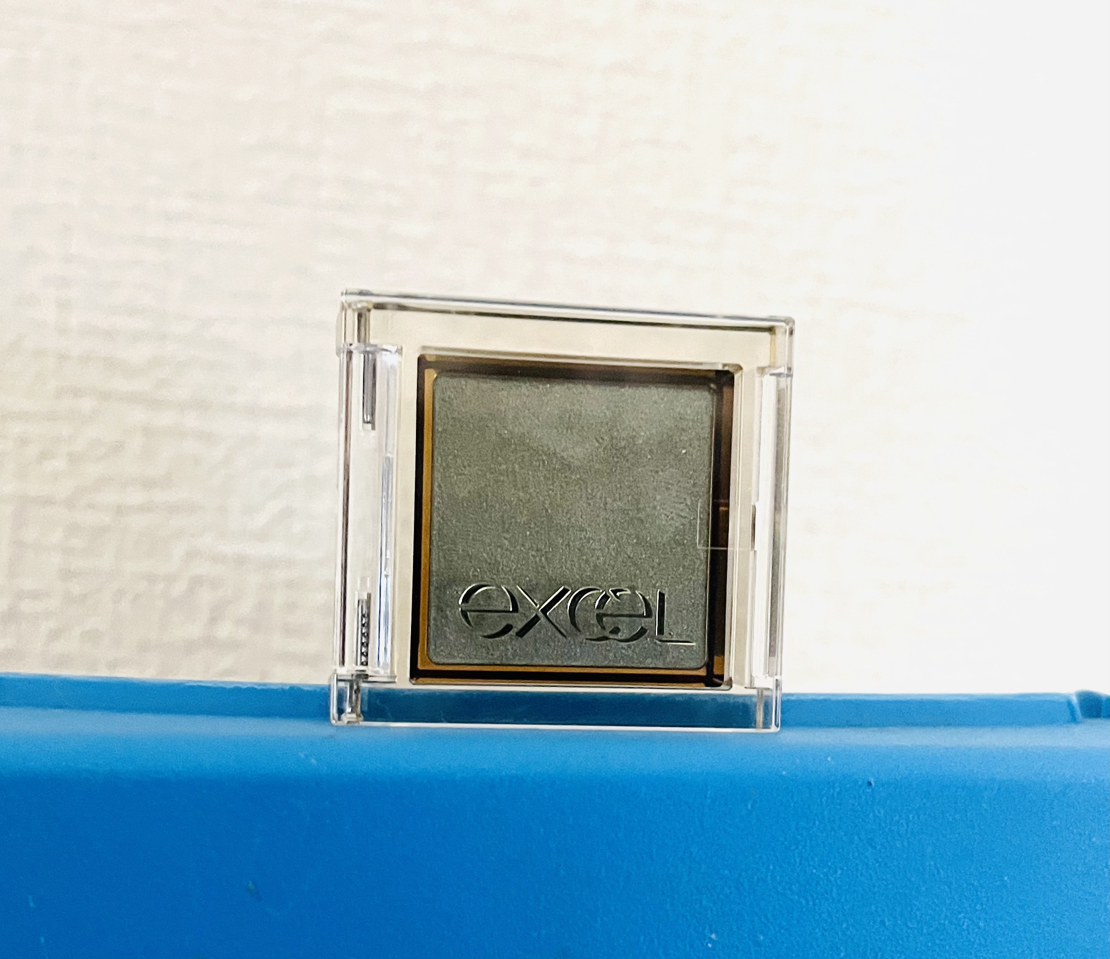 アイプランナー/excel/単色アイシャドウを使ったクチコミ（2枚目）