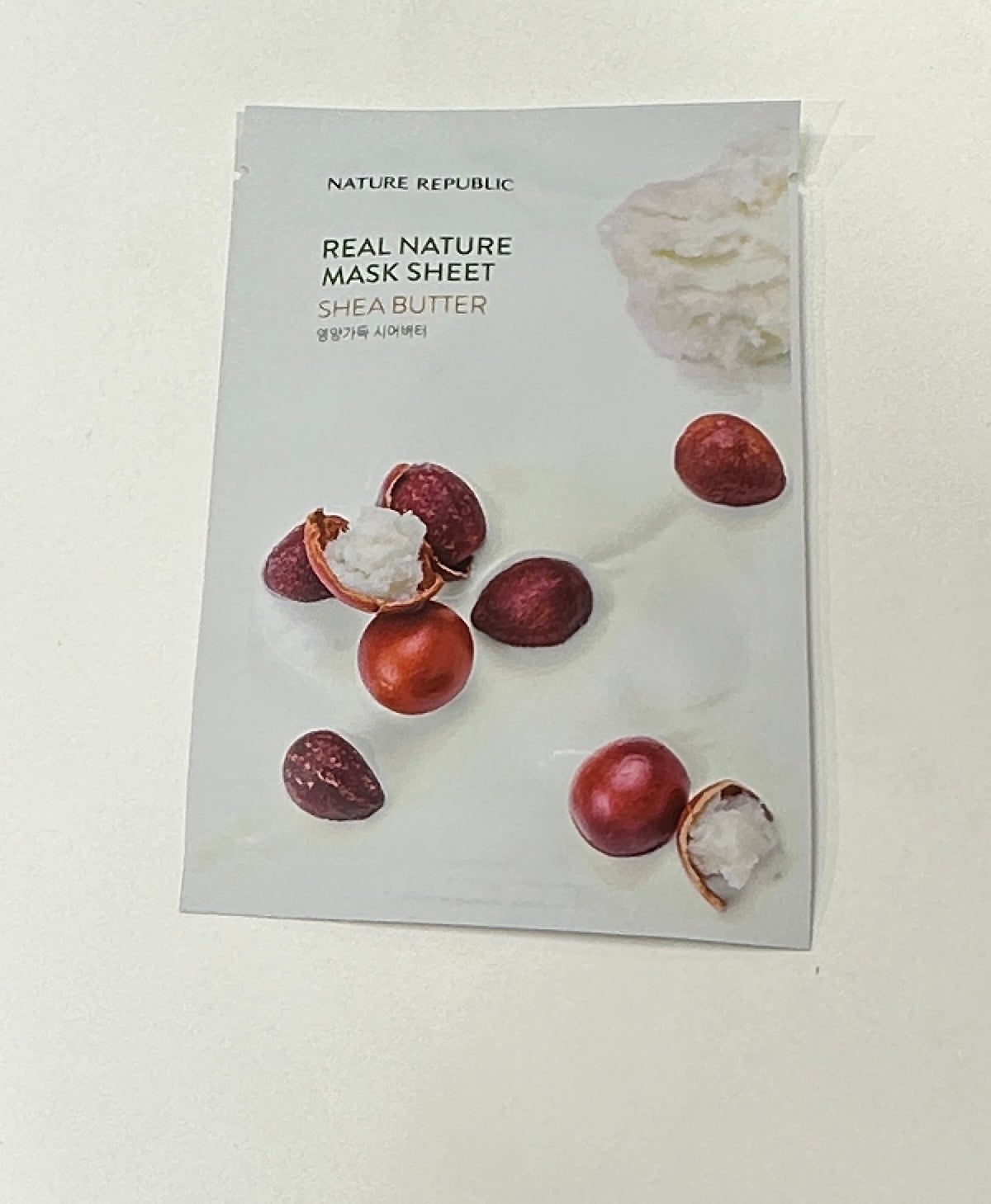 junjun_hair_make on LIPS 「オリーブヤングのフェイスパックがリーズナブルで効果も高いのでオ..」(2枚目)