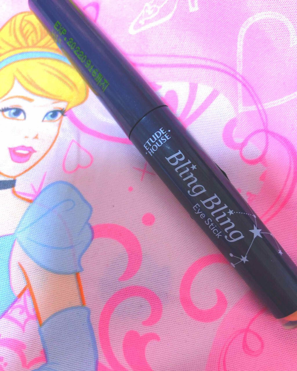 キラキラ アイシャドウ/ETUDE/スティックアイシャドウを使ったクチコミ(2枚目)