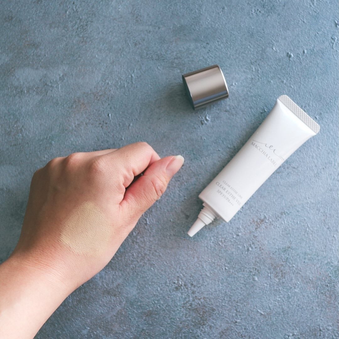 薬用クリアエステヴェール/Macchia Label/リキッドファンデーションを使ったクチコミ(4枚目)