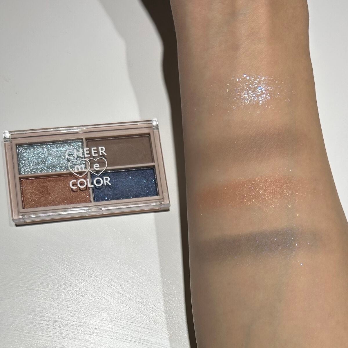 CHEER me COLOR アイシャドウ/セリア/アイシャドウパレットを使ったクチコミ(2枚目)