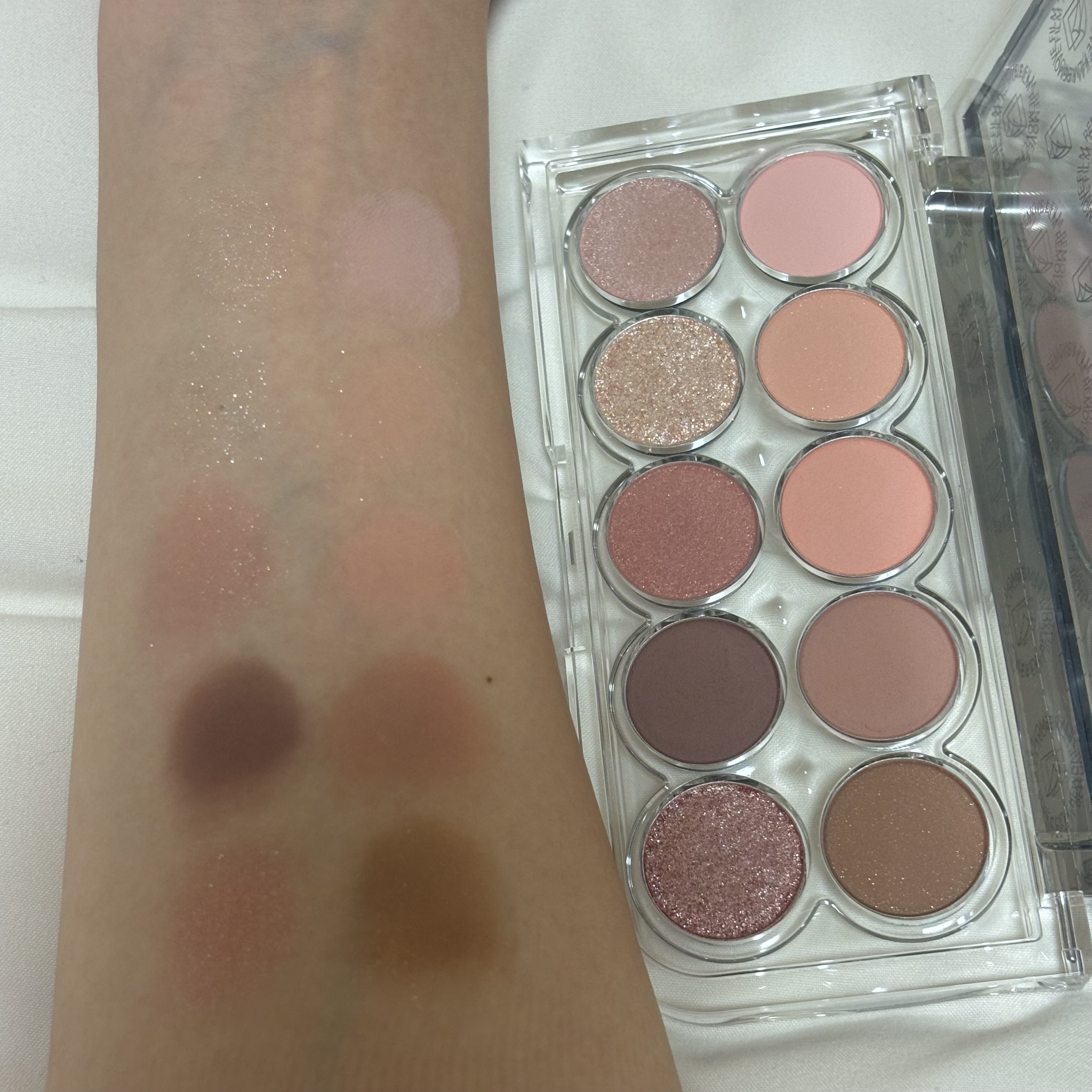 ライトオンアイズシャドウパレット/ルミル/アイシャドウパレットを使ったクチコミ（3枚目）