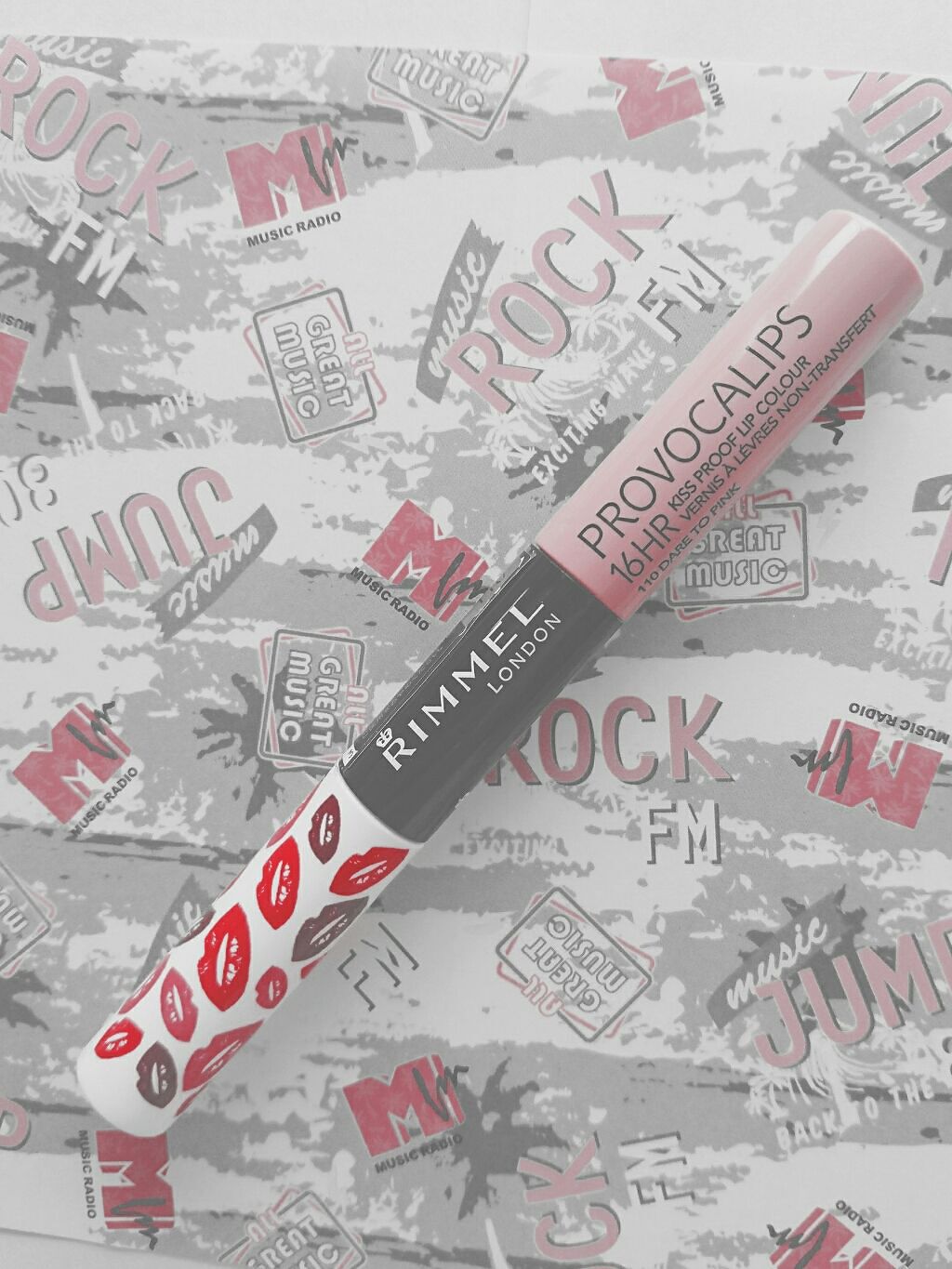 プロボカリプス リップカラー/リンメル ロンドン/リップグロスを使ったクチコミ(3枚目)