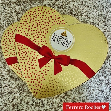 フェレロ ロシェ バレンタイン ヘーゼルナッツミルクチョコレート/フェレロ ロシェ/食品を使ったクチコミ（1枚目）