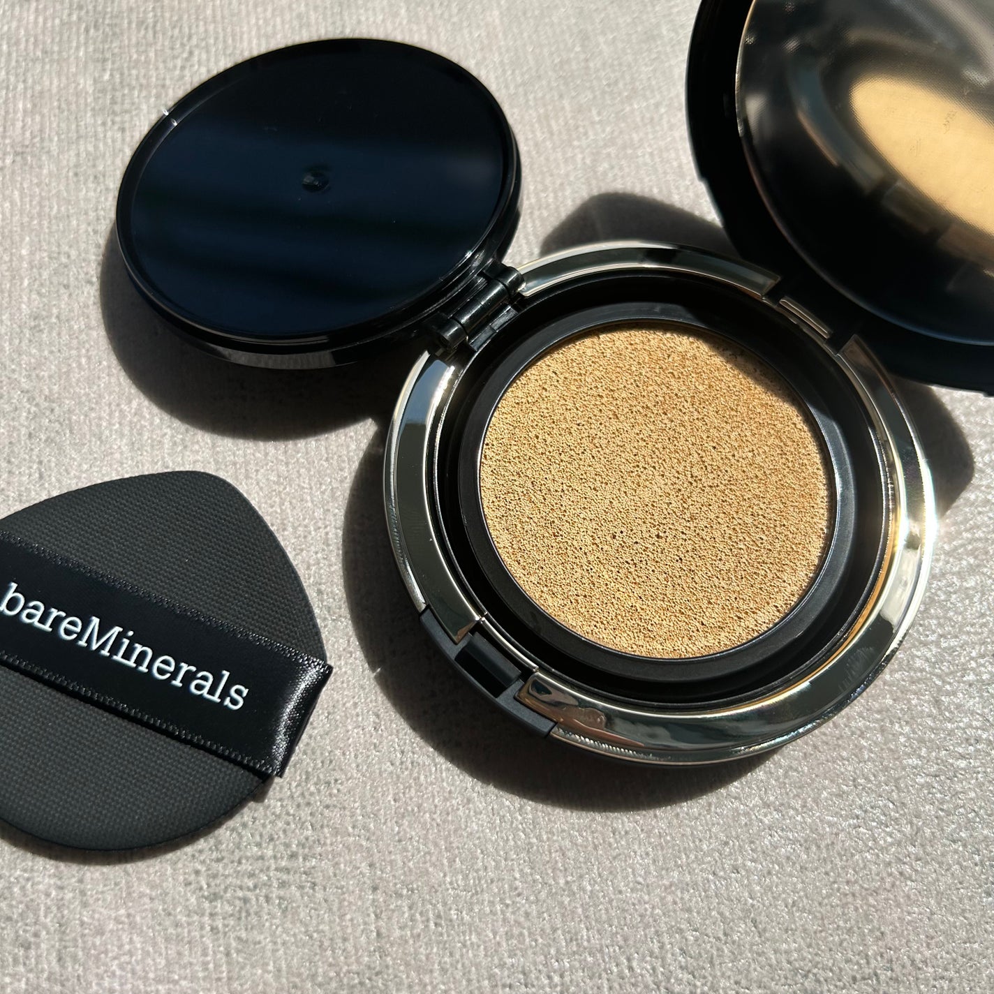 オリジナル ピュア セラム カバーアップ クッション/bareMinerals/クッションファンデーションを使ったクチコミ(4枚目)