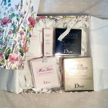 【旧】ディオールスキン フォーエヴァー クッション 2N ニュートラル <ニュー ルック エディション>（生産終了）/Dior/クッションファンデーションを使ったクチコミ（2枚目）