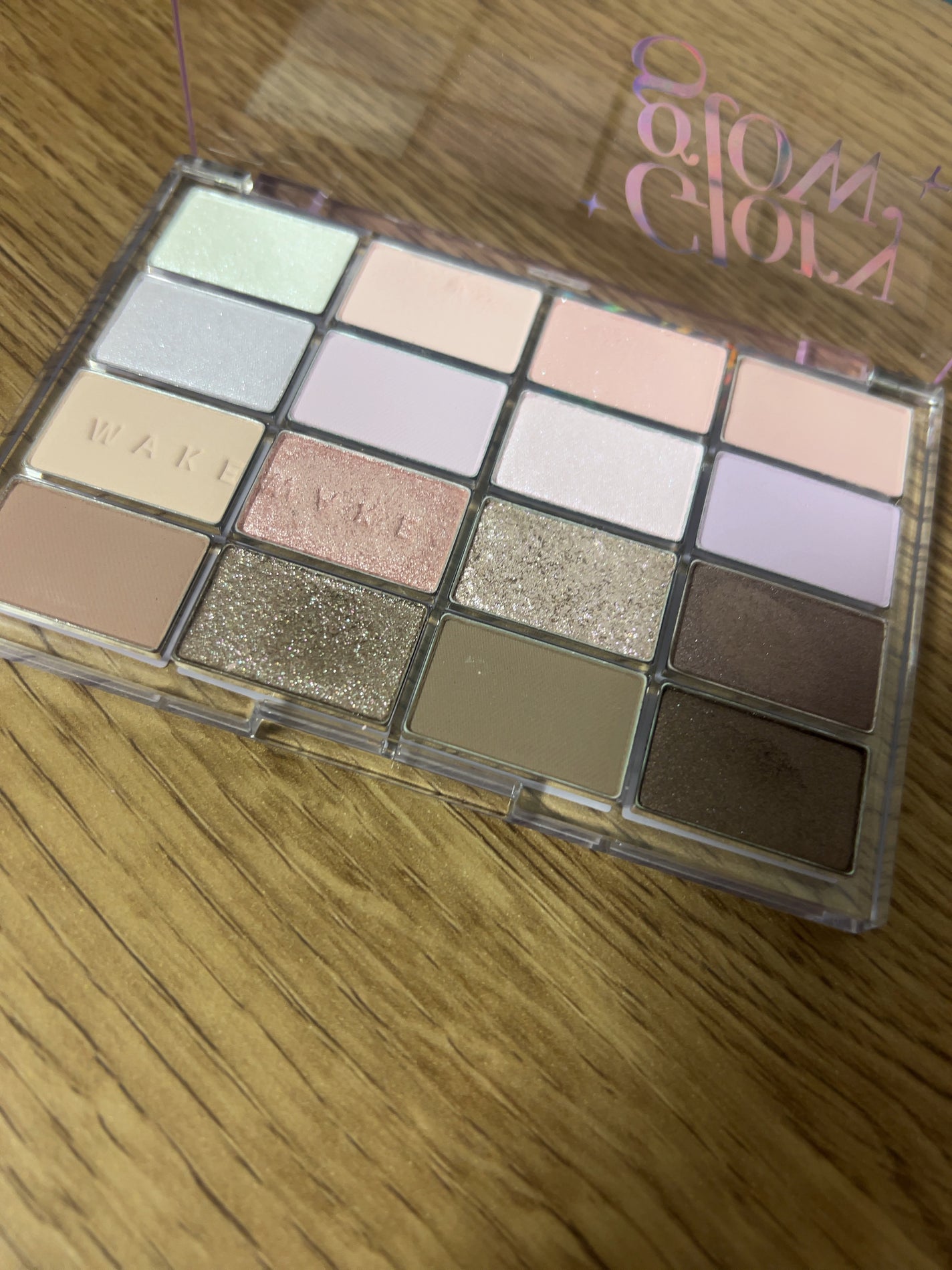 ソフトブラーリングアイパレット/wakemake/アイシャドウパレットを使ったクチコミ(8枚目)
