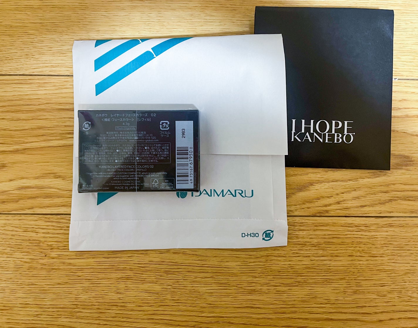 リップスティック ケース CS/PAUL & JOE BEAUTE/その他化粧小物を使ったクチコミ(4枚目)