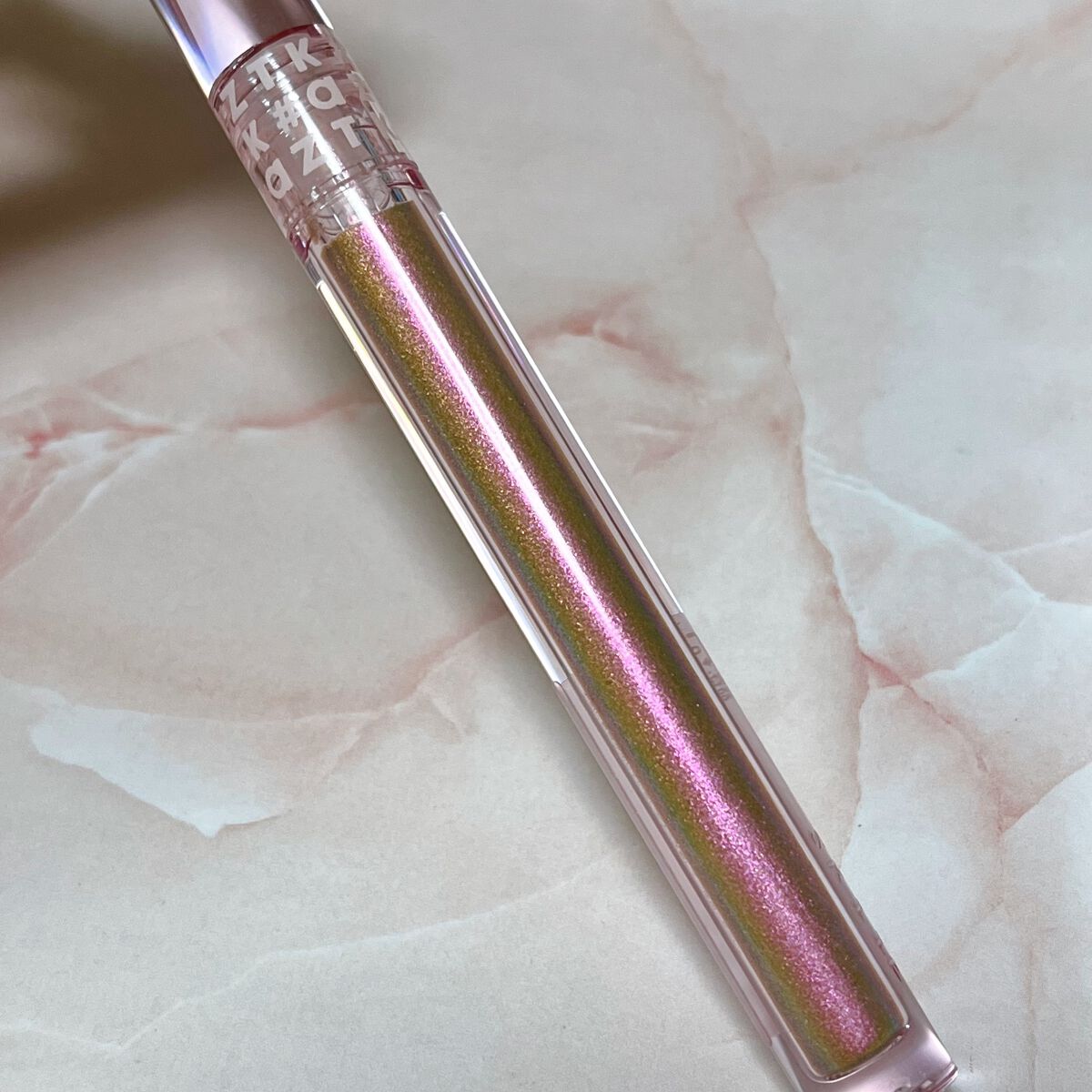 グリッターリキッドアイシャドウ/aZTK/リキッドアイシャドウを使ったクチコミ（2枚目）