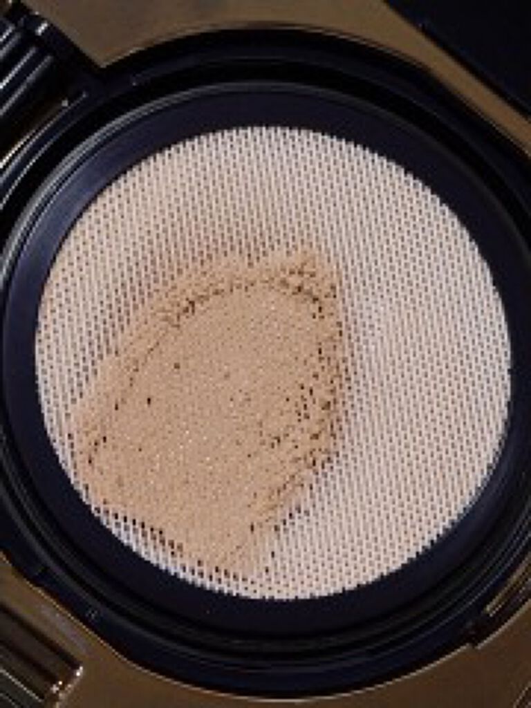 クレ・ド・ポー ボーテ タンクッションエクラ ナチュレル/クレ・ド・ポー ボーテ/クッションファンデーションを使ったクチコミ(2枚目)