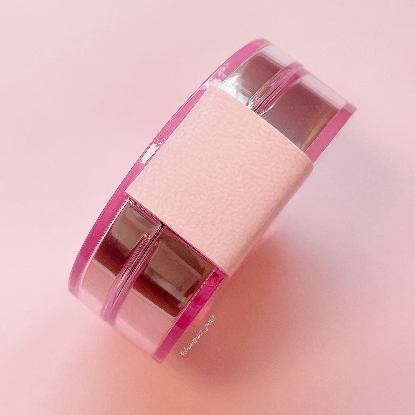 ザ・ブラーパウダーパクト/ABOUT TONE/プレストパウダーを使ったクチコミ（2枚目）