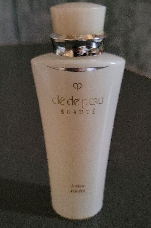 ローションＦ/クレ・ド・ポー ボーテ/化粧水を使ったクチコミ（1枚目）