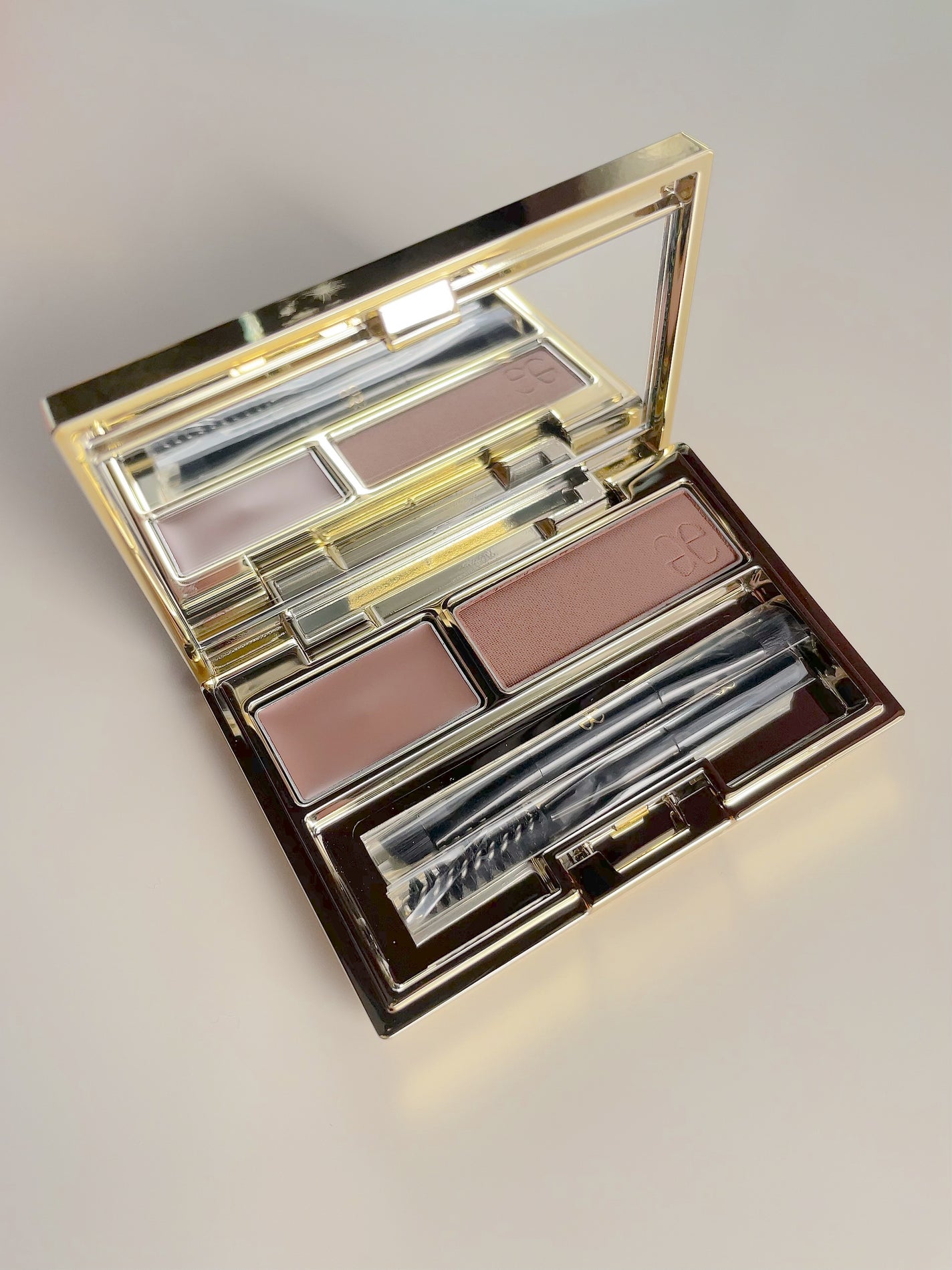 パーフェクト ブロウ パウダー/Elégance/パウダーアイブロウを使ったクチコミ(2枚目)