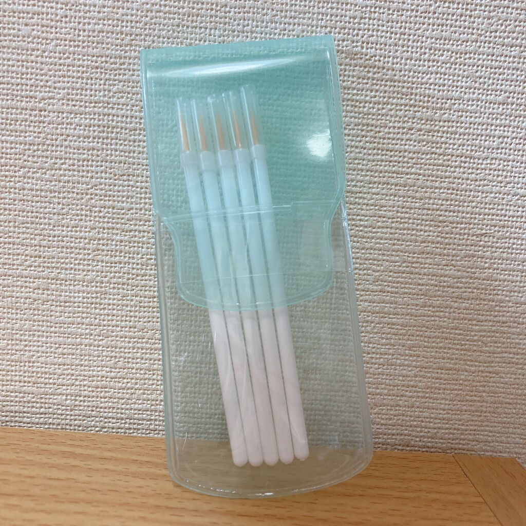 カラフルネイルズ/キャンメイク/マニキュアを使ったクチコミ(4枚目)