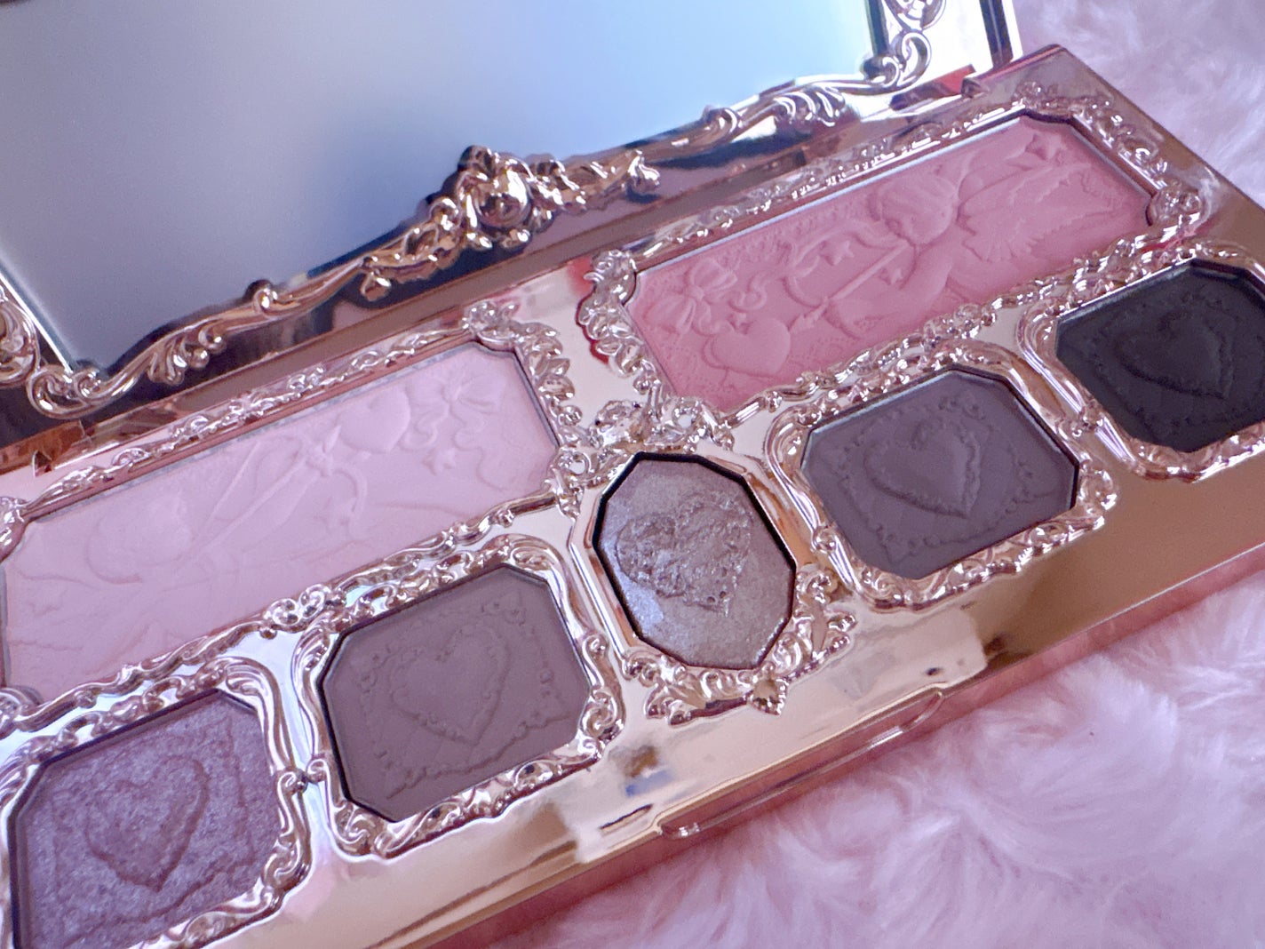 ストロベリーキューピッドコレクション メイクアップパレット/FlowerKnows/アイシャドウパレットを使ったクチコミ(2枚目)