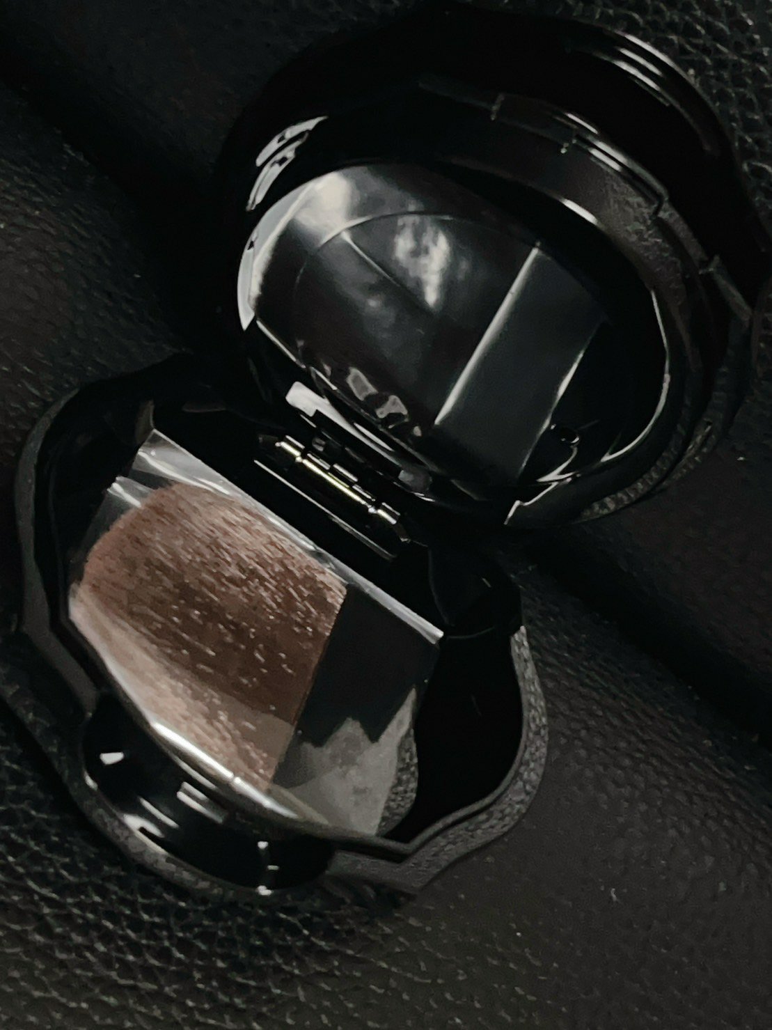 フォギーオンチークス Ｎ BR320 シナモンブラウン/Visée/パウダーチークを使ったクチコミ（3枚目）