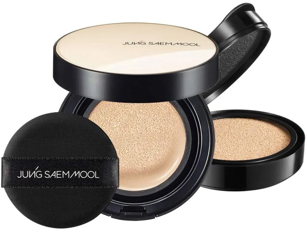 エッセンシャル スキン ヌーダー クッション Fair Light(本体+リフィル)