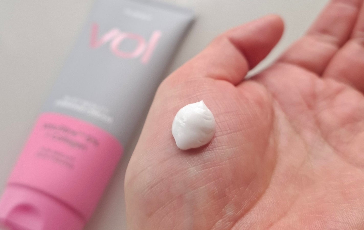 バストビューティーパーミングクリーム/b.clinicx/バスト・ヒップケアを使ったクチコミ(3枚目)