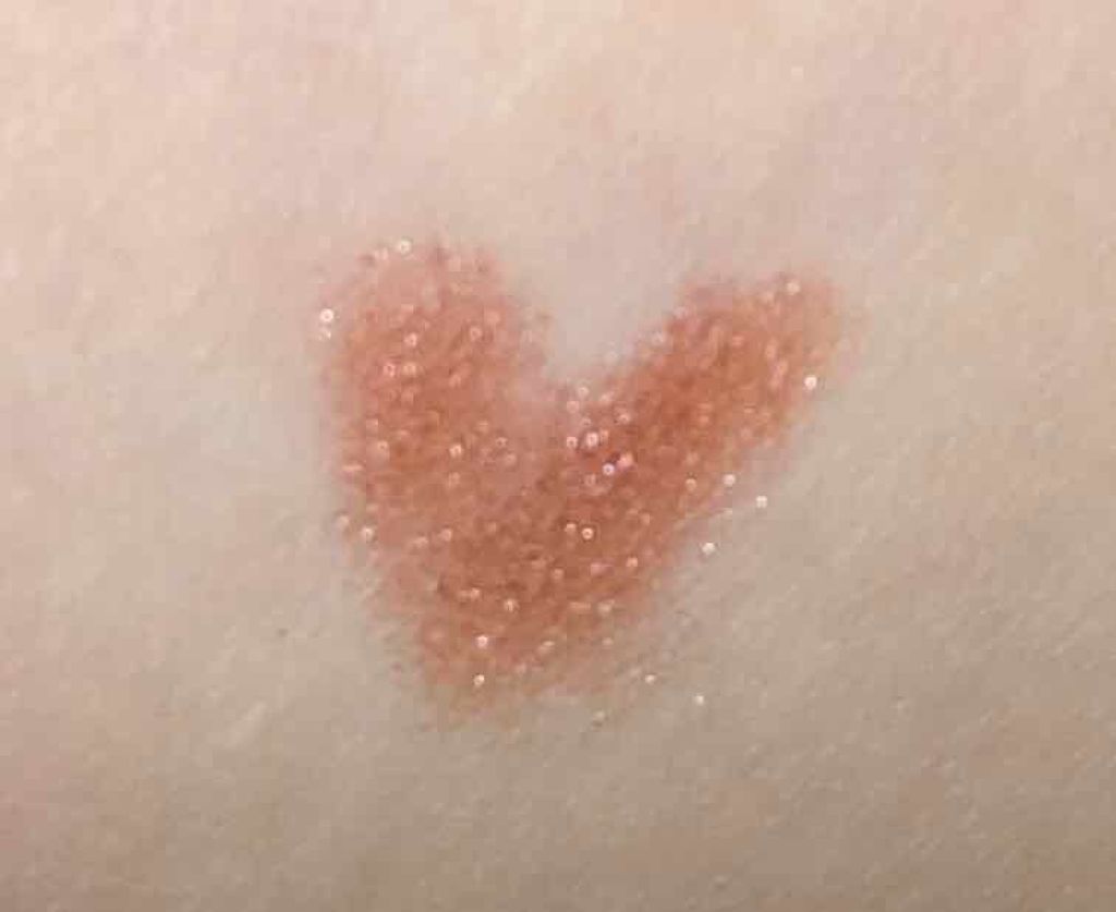 チップオン アイカラー 01 チェリーピンク/ettusais/リキッドアイシャドウを使ったクチコミ（2枚目）