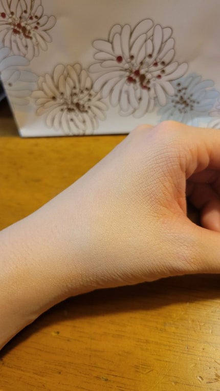 モイスチュアライジング ファンデーション プライマー/PAUL & JOE BEAUTE/化粧下地を使ったクチコミ(4枚目)