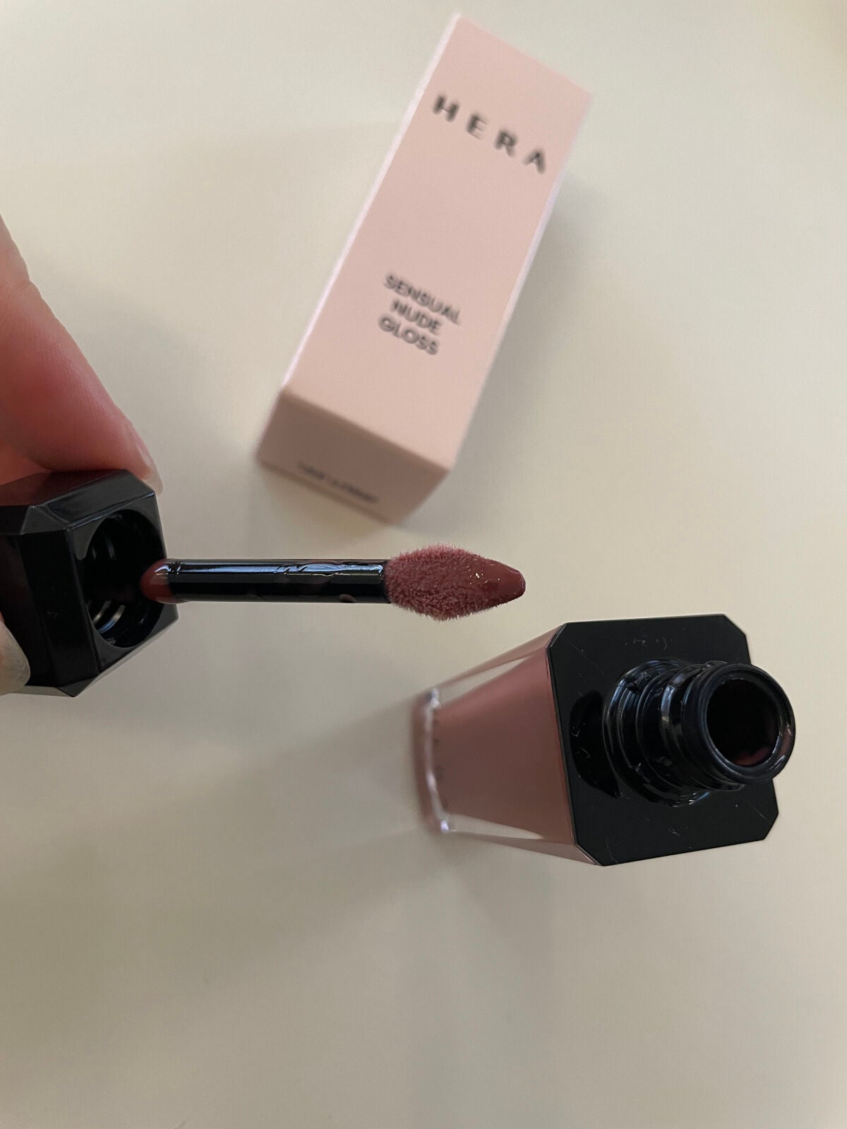 センシュアルヌードグロス/HERA/リップグロスを使ったクチコミ(3枚目)