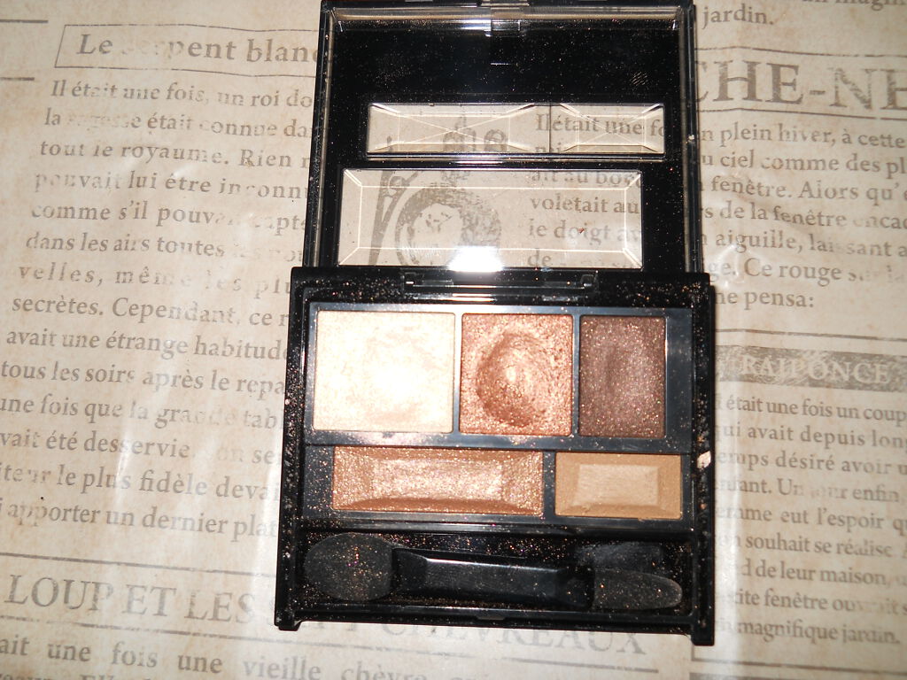 ブラウンシェードアイズN/KATE/アイシャドウパレットを使ったクチコミ(1枚目)