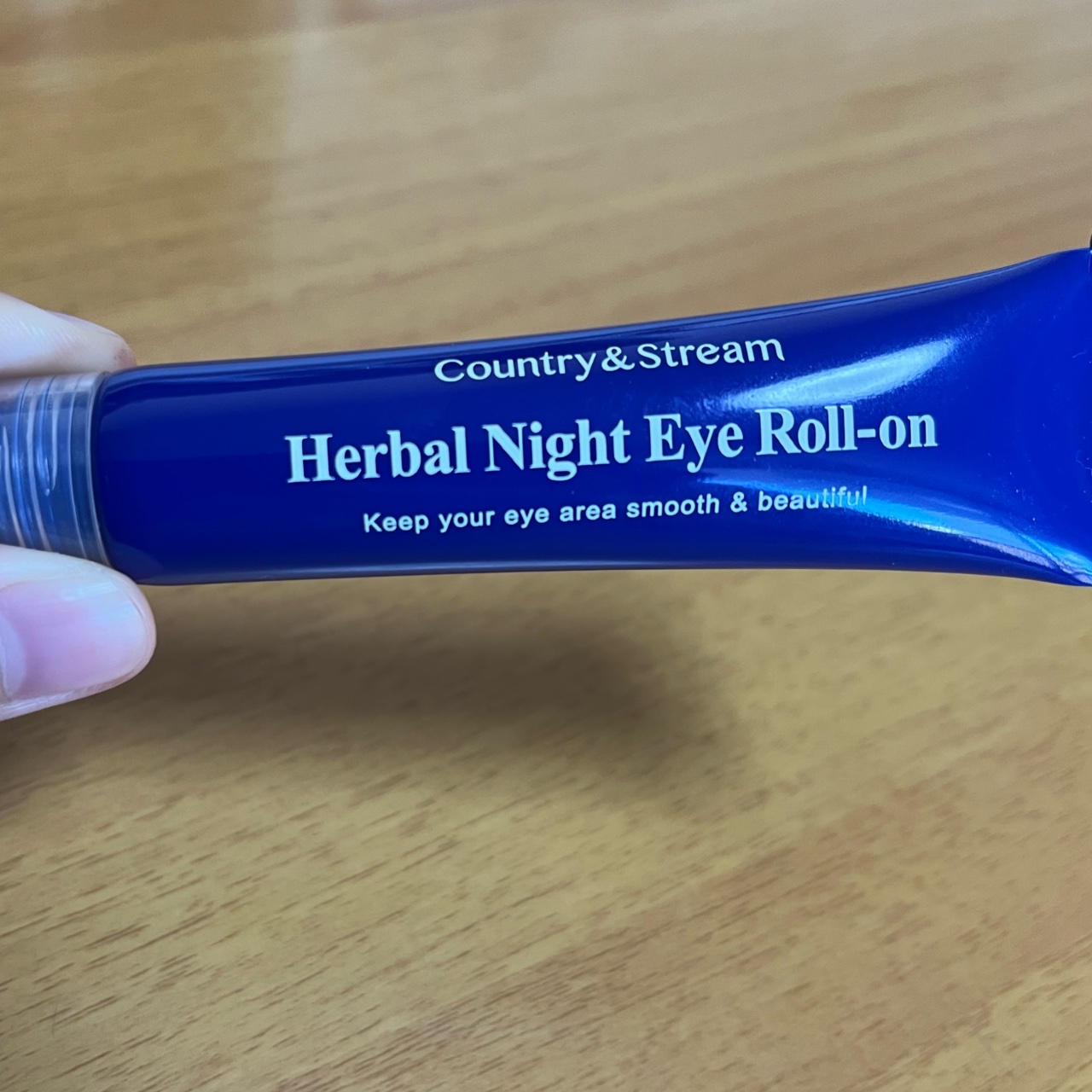 ハーバルナイトアイロールオン/カントリー&ストリーム/アイケア・アイクリームを使ったクチコミ（1枚目）