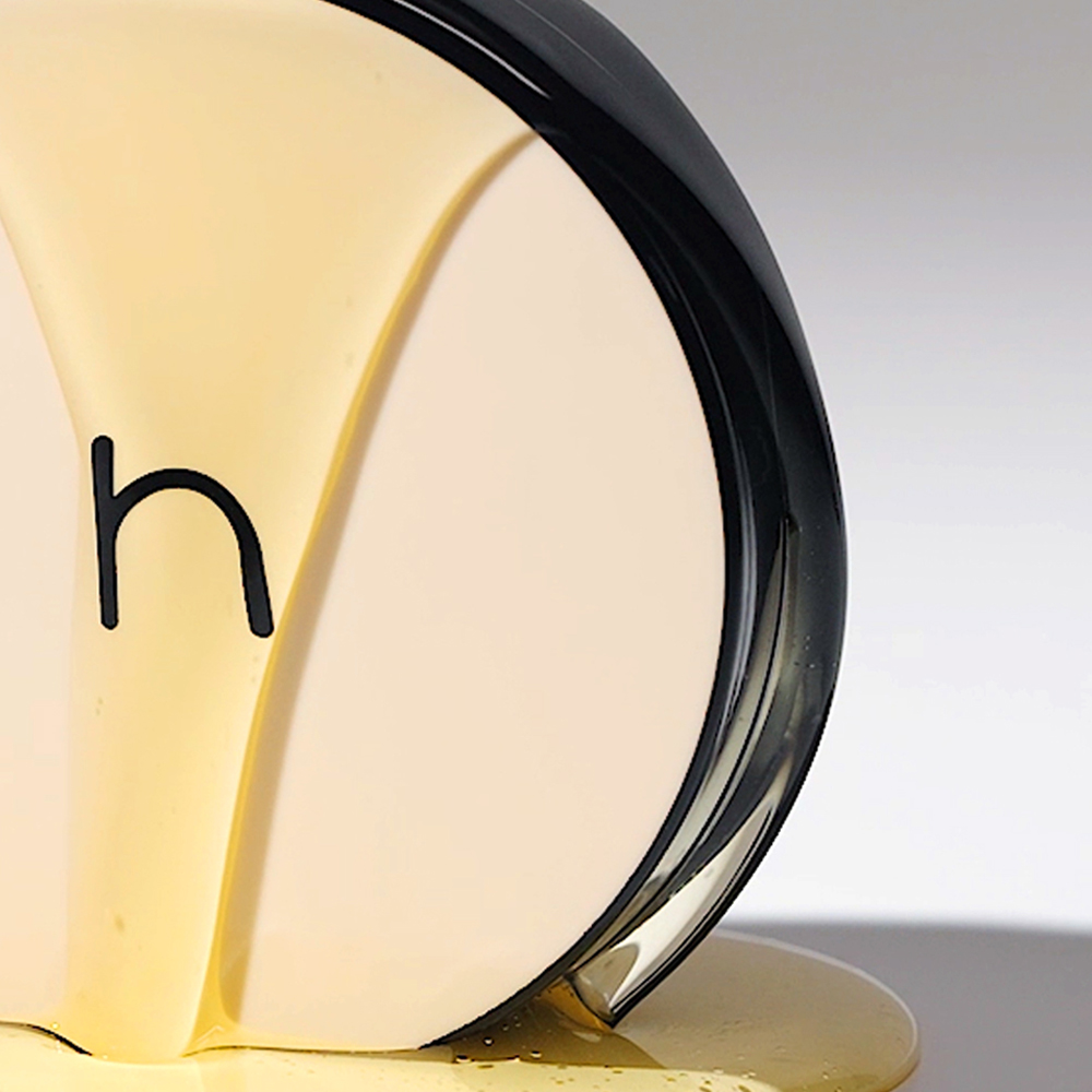 スキンベースの秘訣はそのままの自分の肌みたいに薄くて軽いハメルヴィーガンクッション（2枚目）